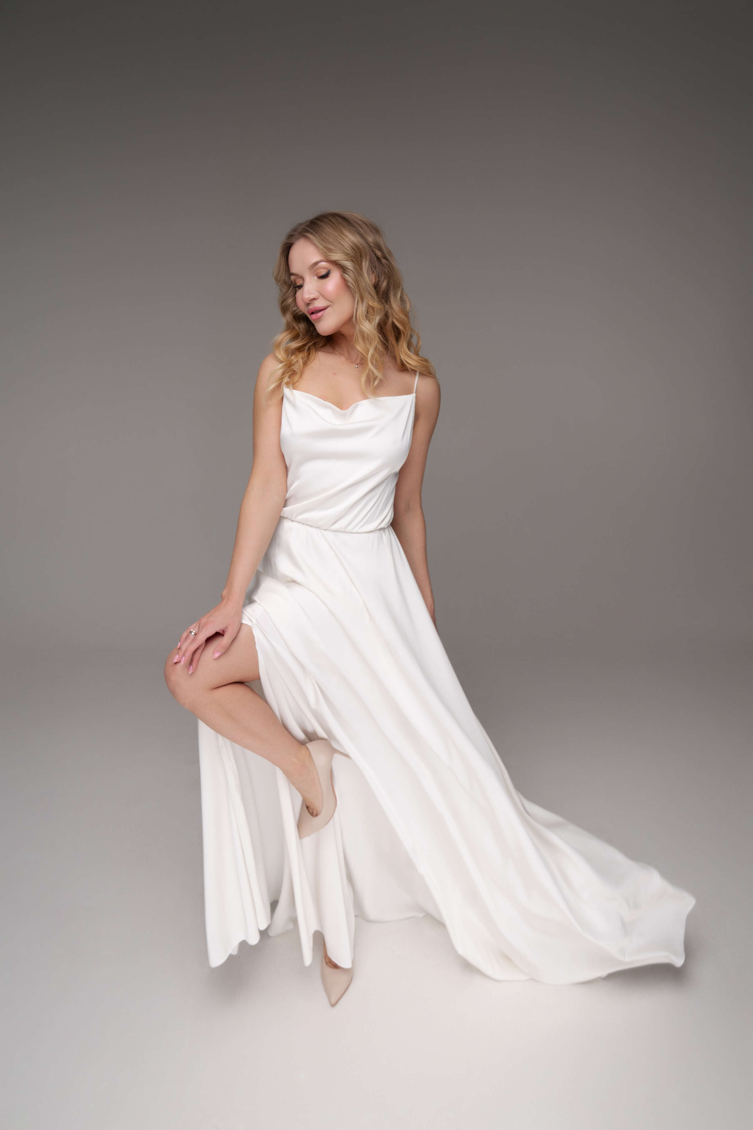 Платья. Оксана Волик фотограф в Архангельске. Аренда фотостудии White Studio