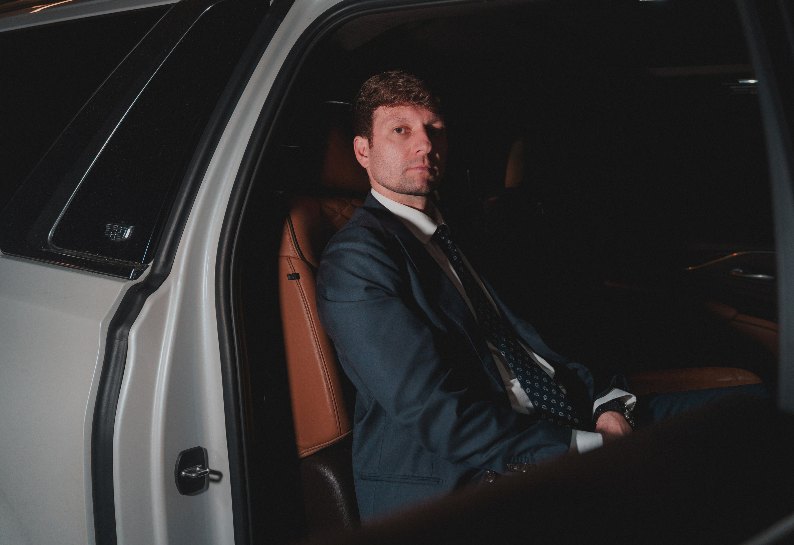 Бизнес фотосессия с Rolls-Royce Phantom и Cadillac Escalade. Портретный фотограф в Москве Фарид Леонов