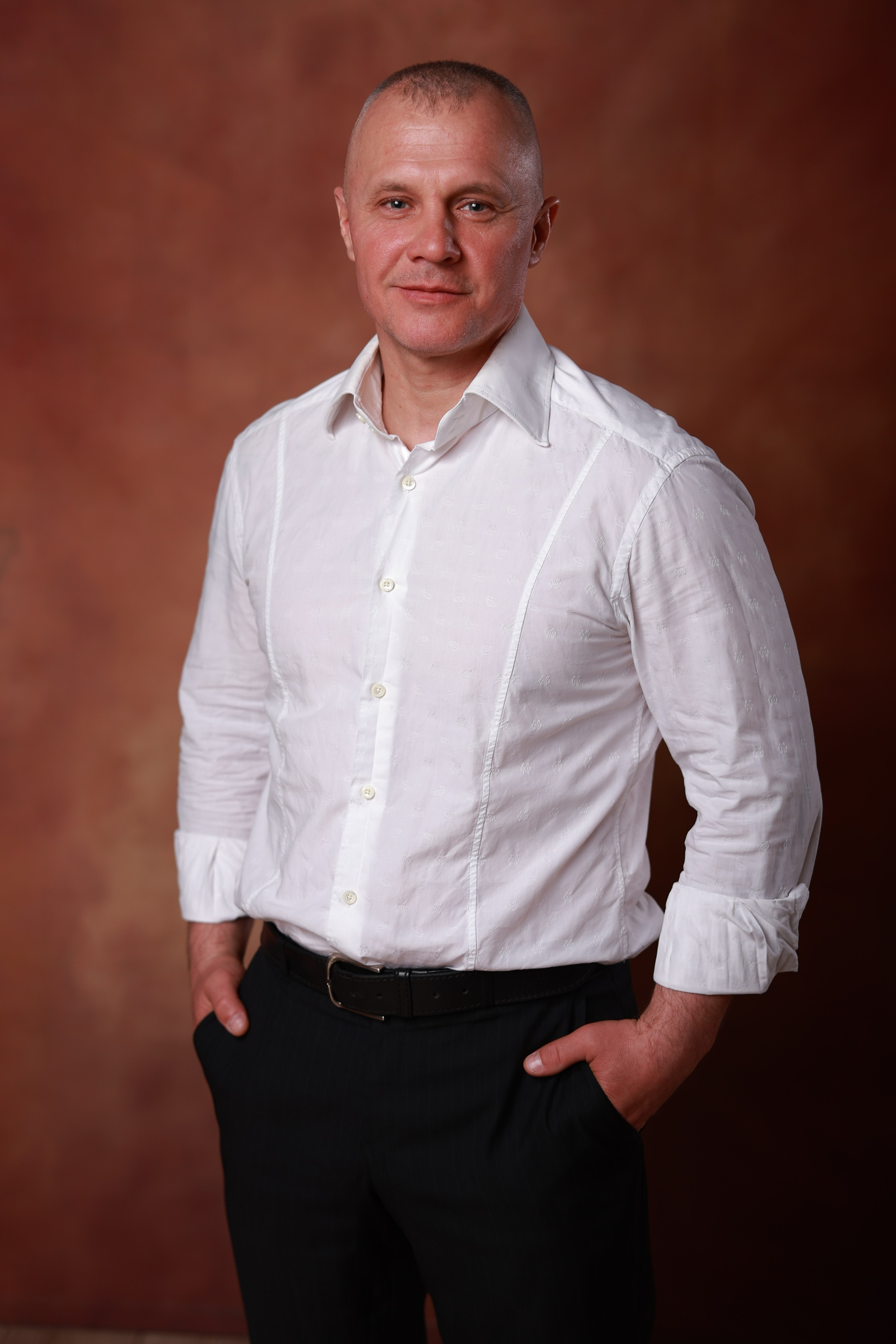 Студийная съёмка. Денис Волк актёр / модель