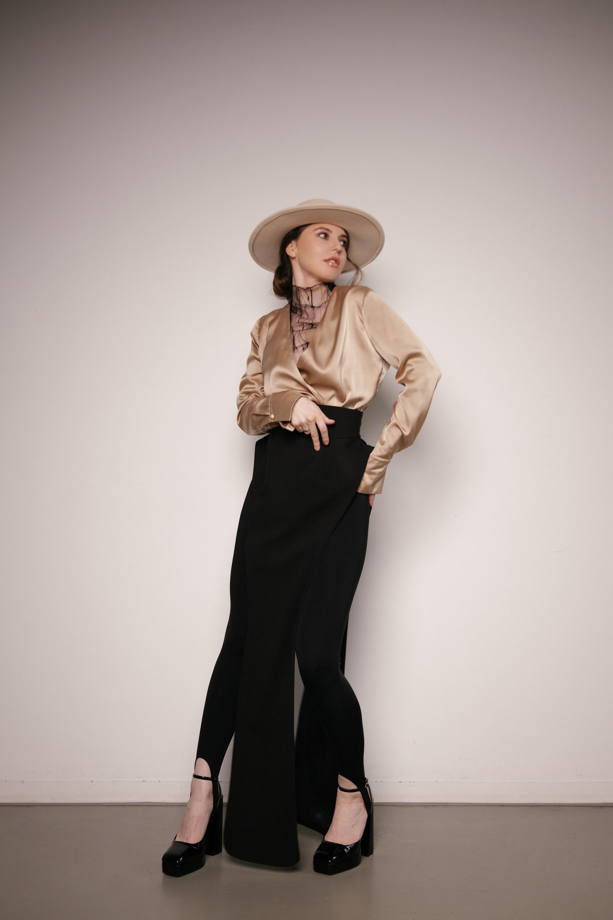 Maria. Photographer. Producer. Retoucher