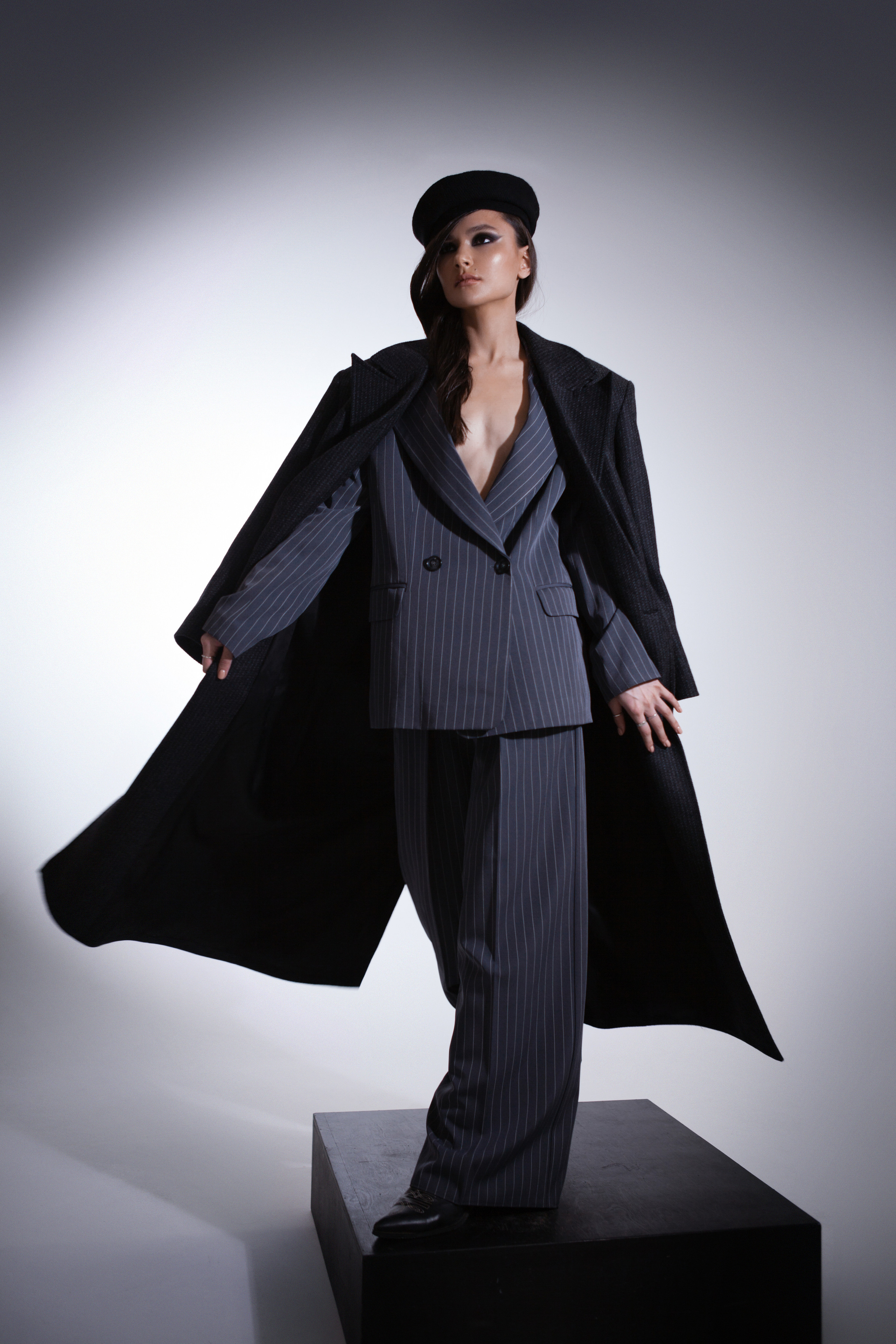 ANGELVIBE Studio. Photographer. Producer. Retoucher