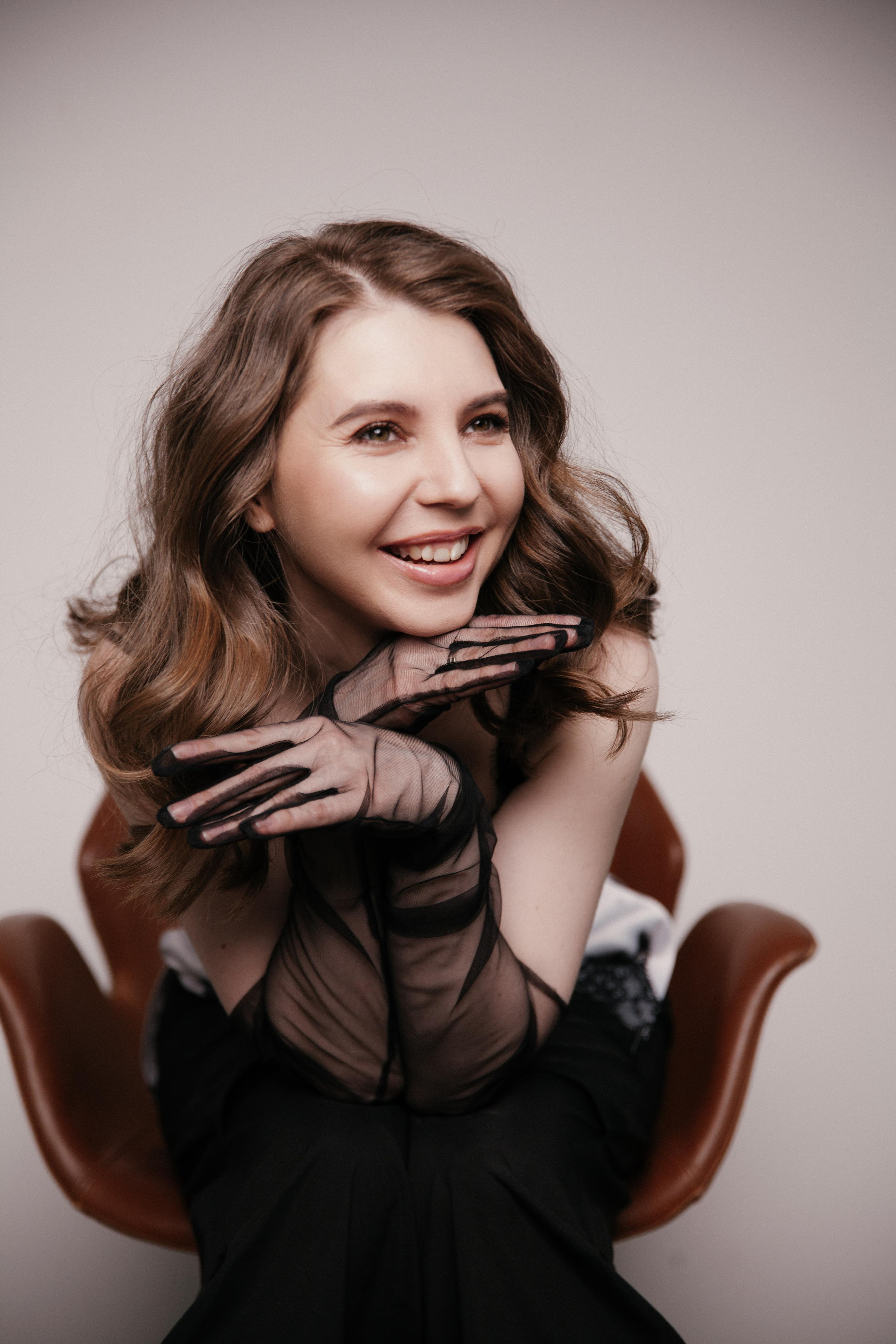 Maria. Photographer. Producer. Retoucher