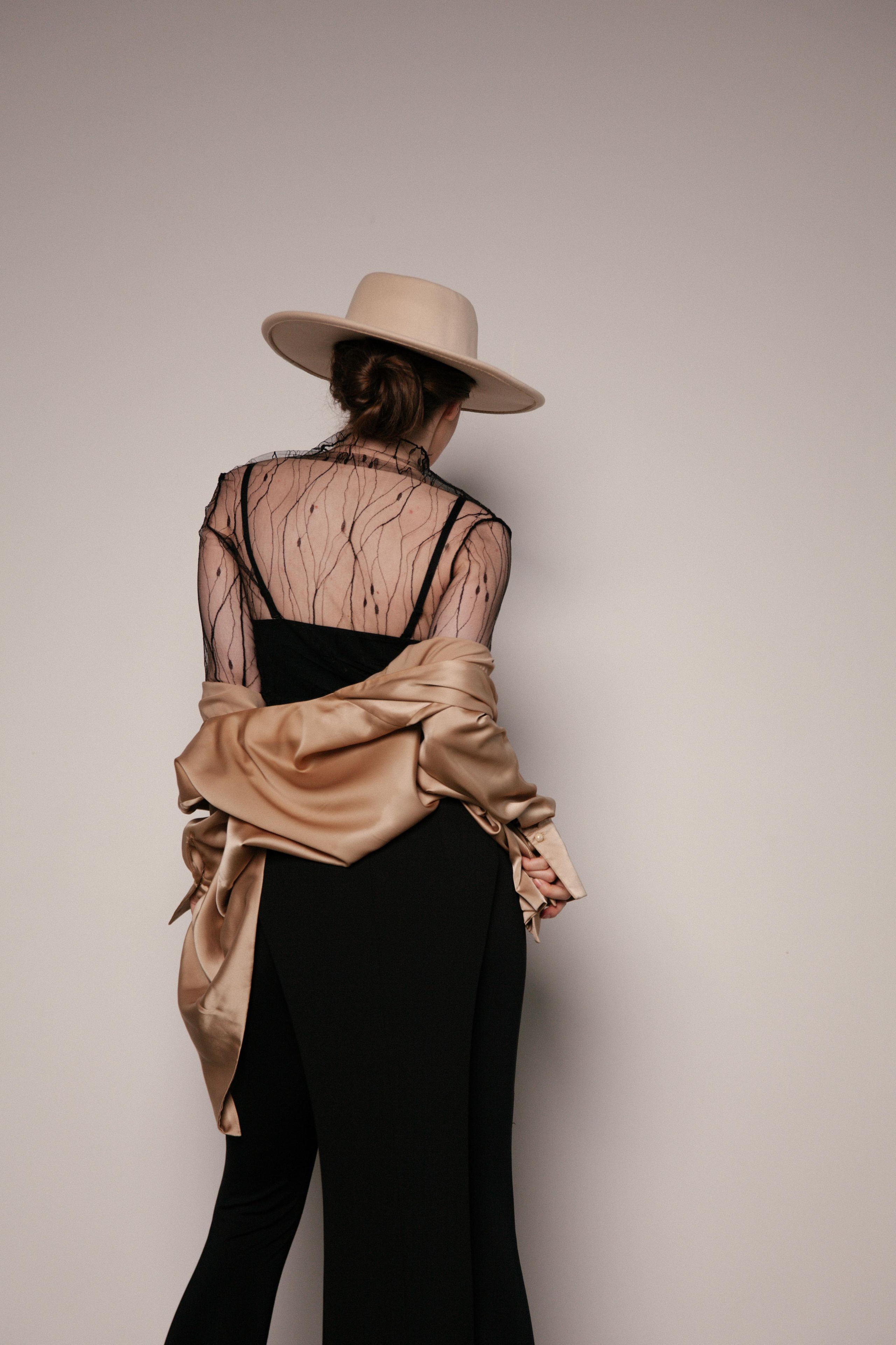 Maria. Photographer. Producer. Retoucher