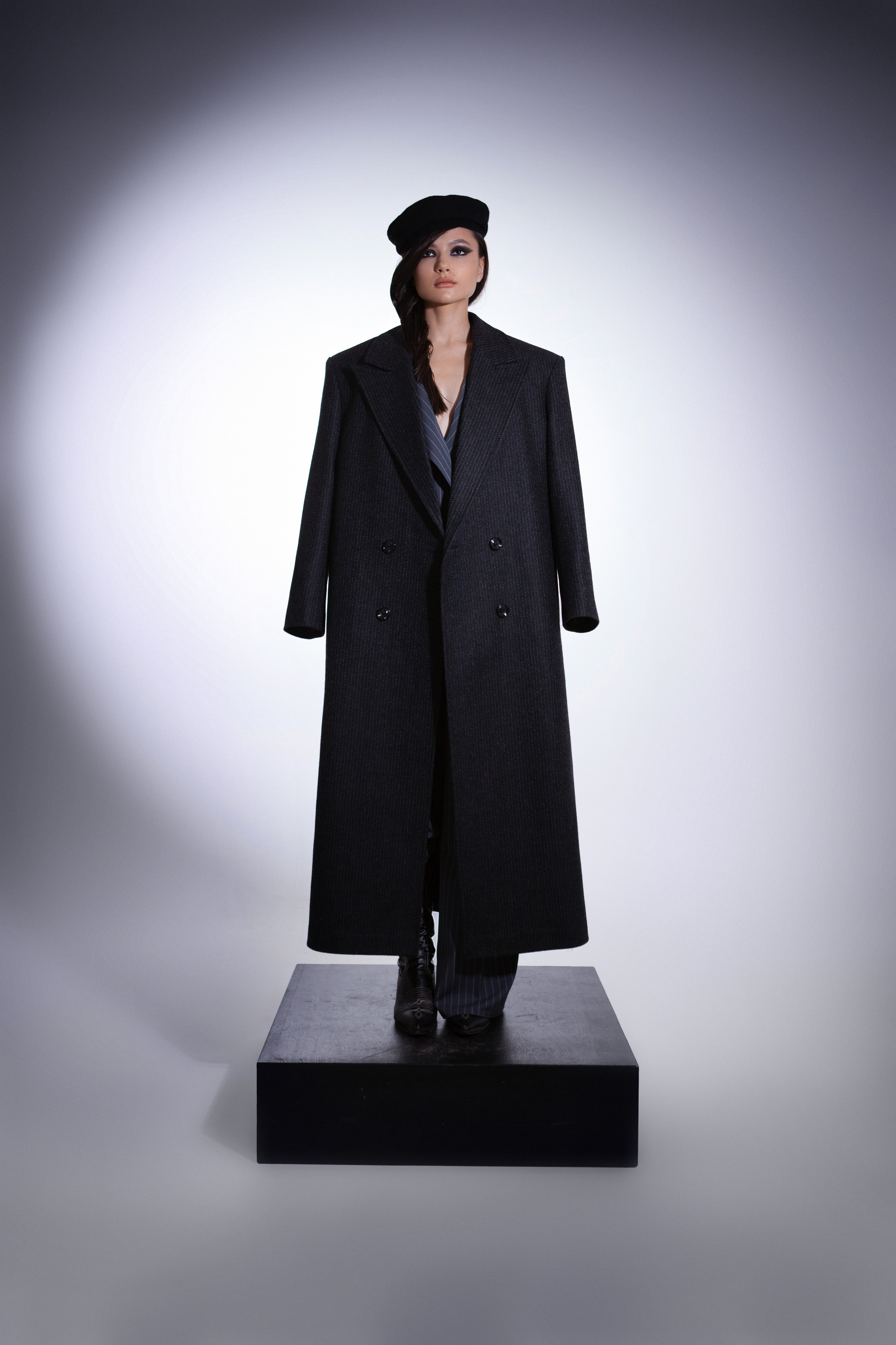 ANGELVIBE Studio. Photographer. Producer. Retoucher