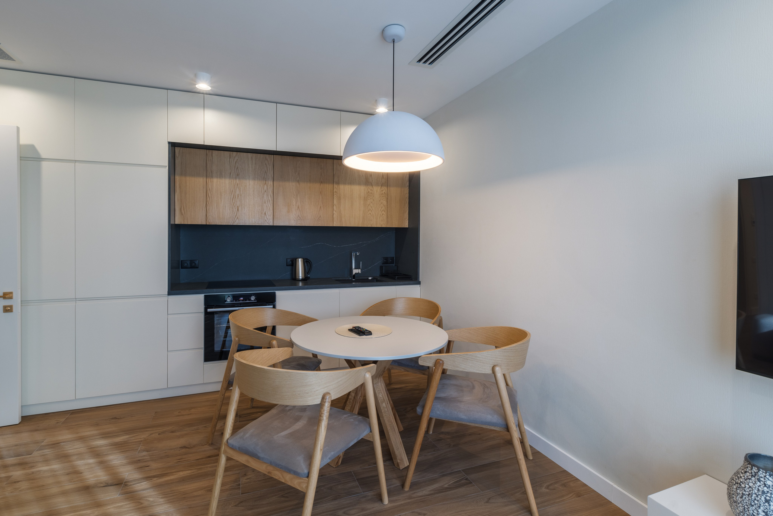 BELLEVUE RESIDENCE by HILTON. Режиссёр, клипмейкер, фотограф — Андрей Охота