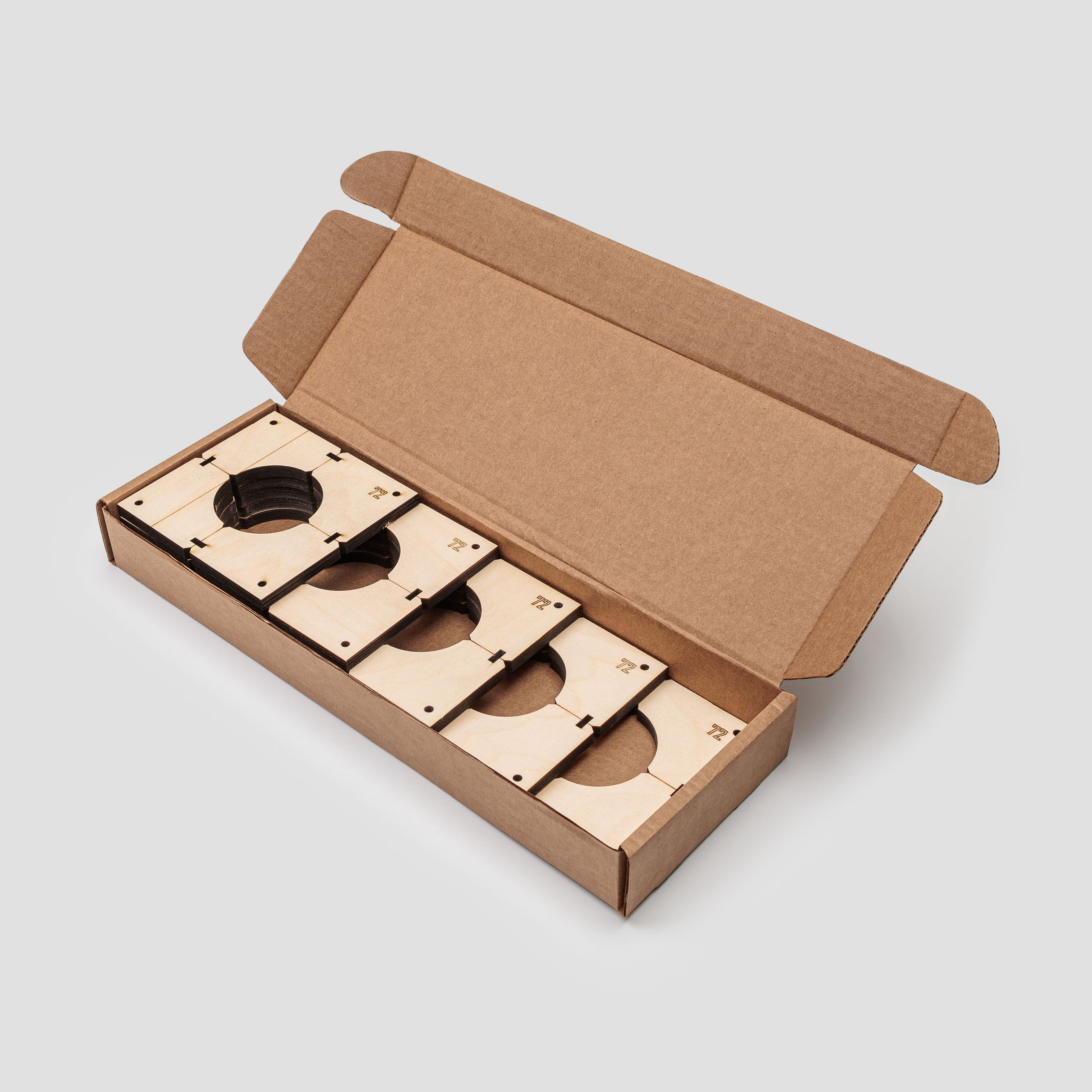 Предметные фотографии бытовых и строительных инструментов