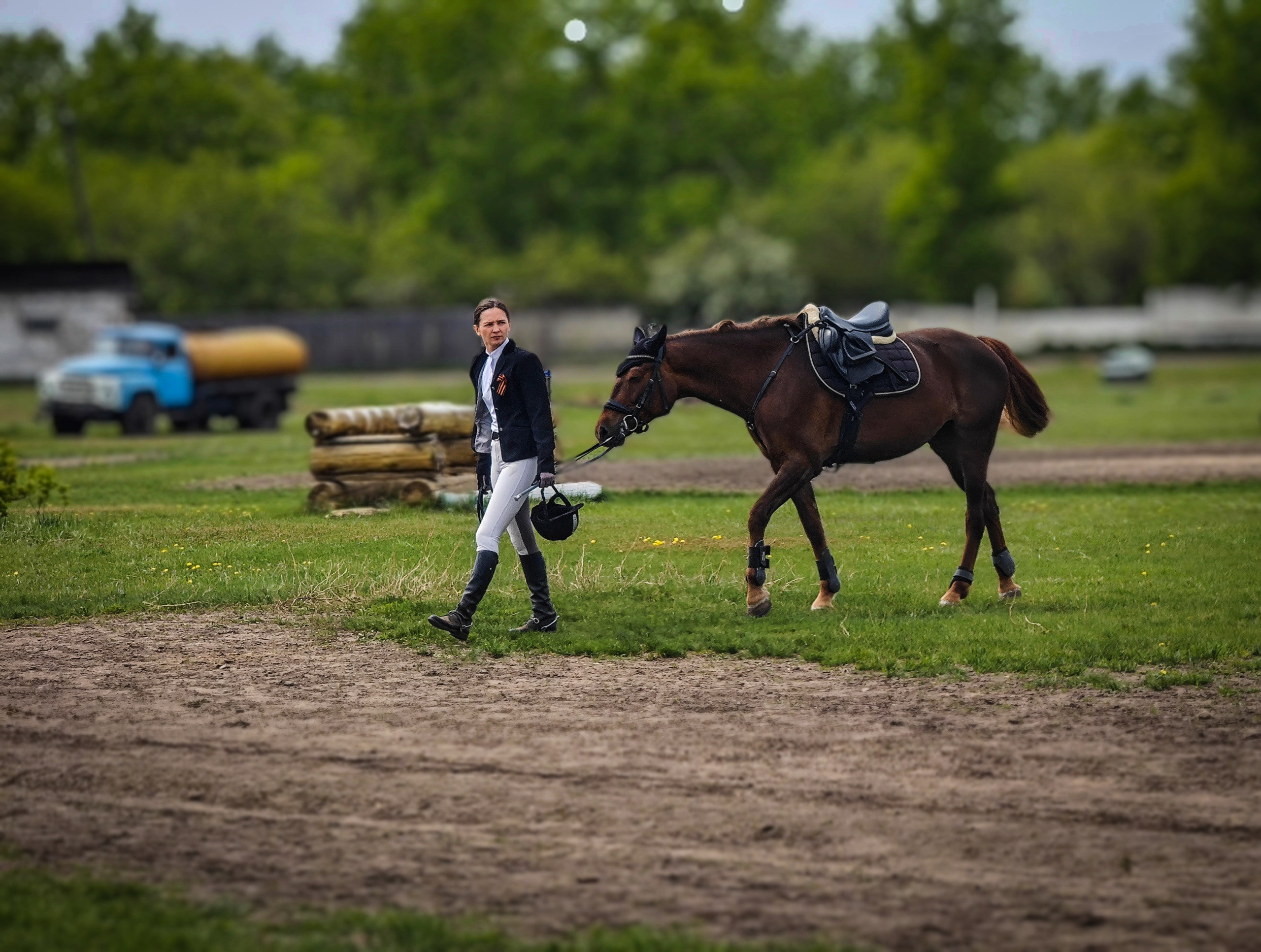 Красноярский ипподром. Открытие сезона 2025. Игорь Урывский. Фотограф Красноярск