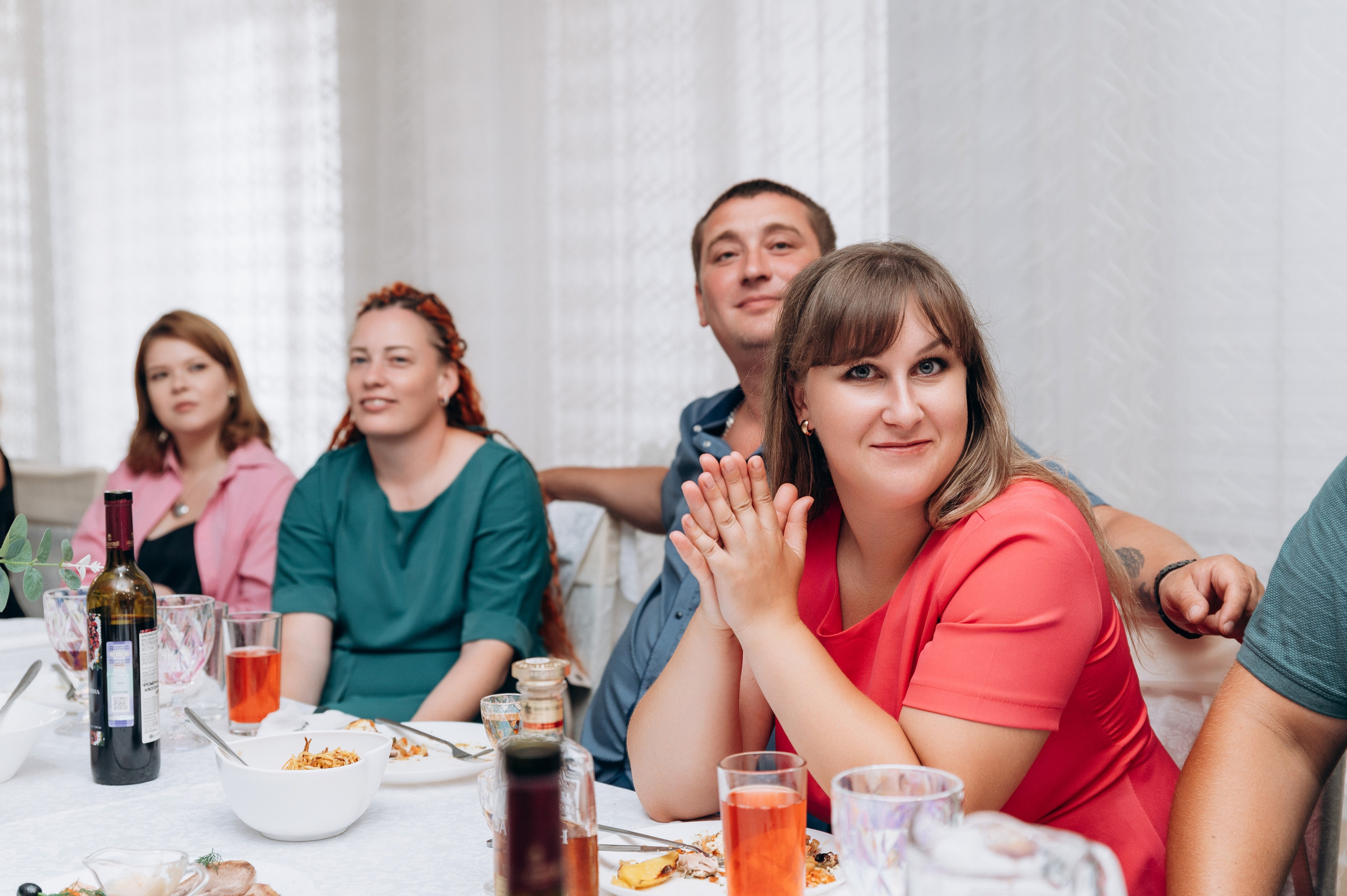 Прогулка, регистрация, банкет. Фотограф в Новосибирске
