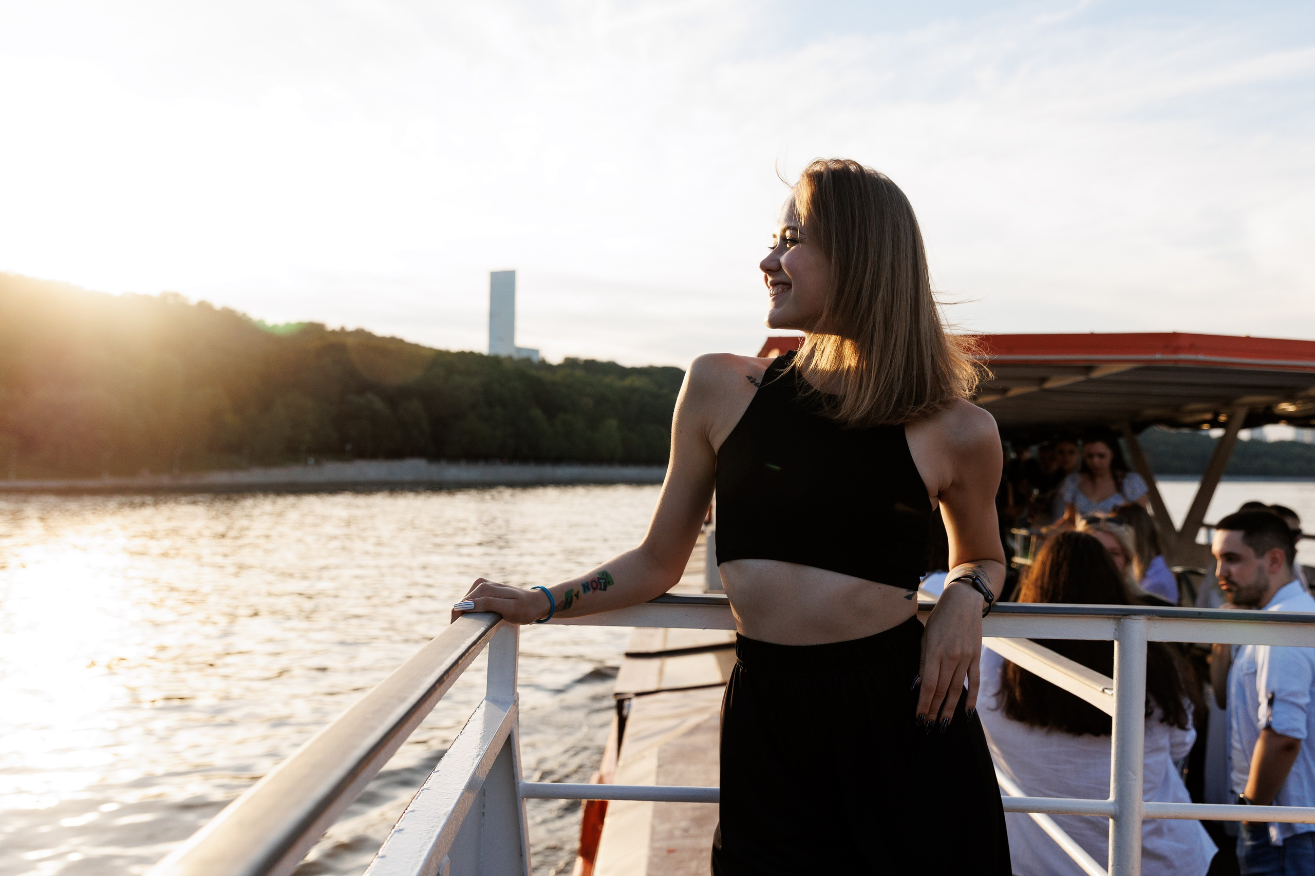 На теплоходах музыка играет. Репортажный Фотограф в Москве Юра Гушан