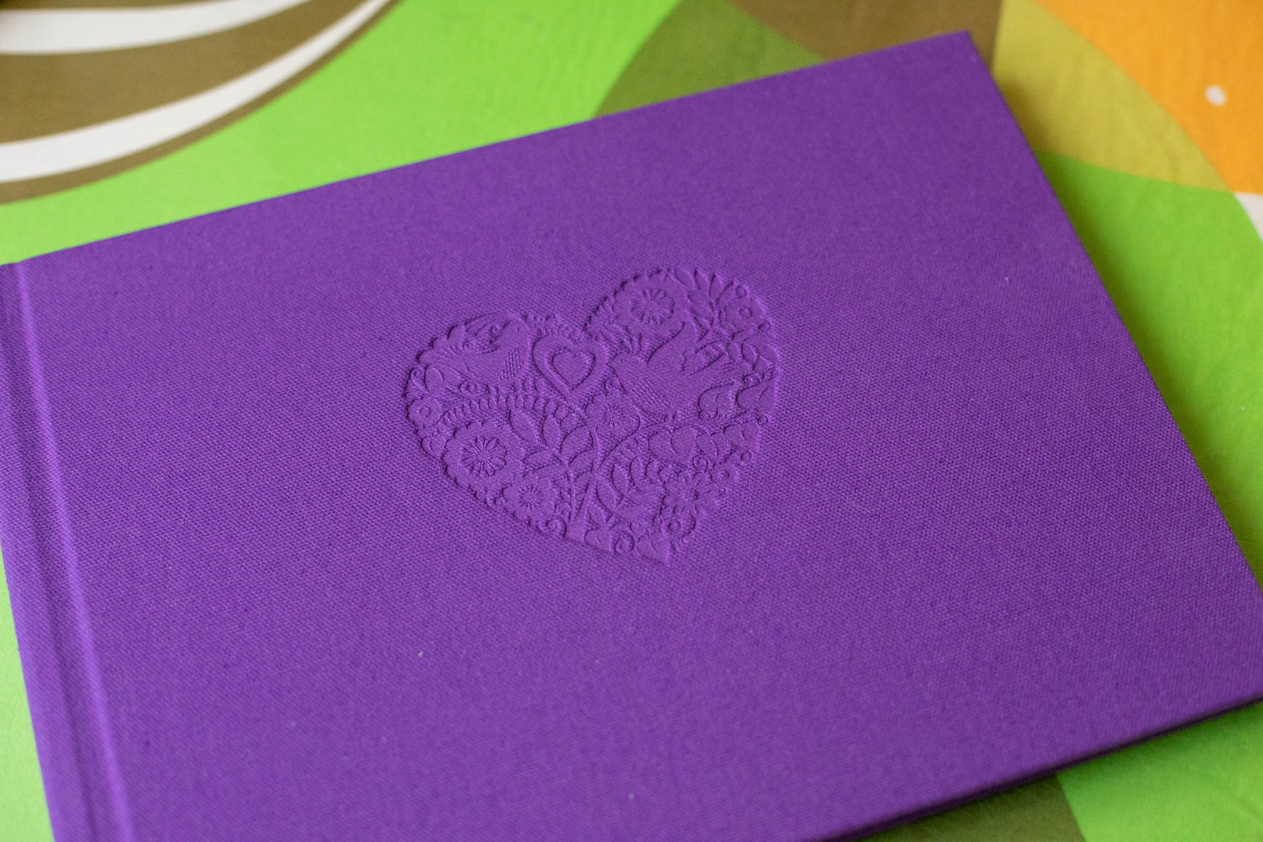 Полиграфический альбом в премиум обложке. Портретный фотограф Мария Шарко