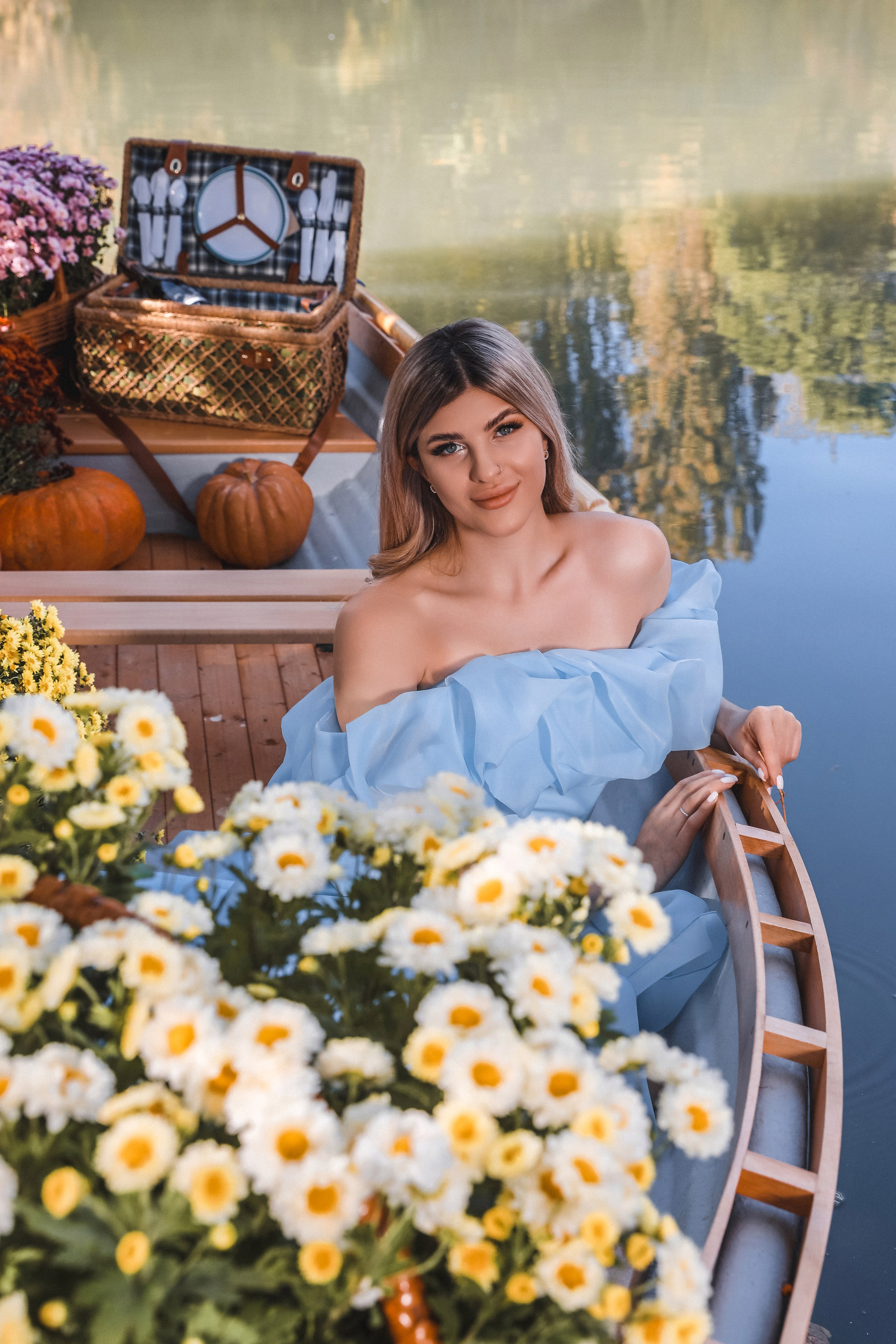 ПРОЕКТ «ЦВЕТОЧНАЯ ЛОДКА». Photographer Viktoriya Markushina «My world throug»