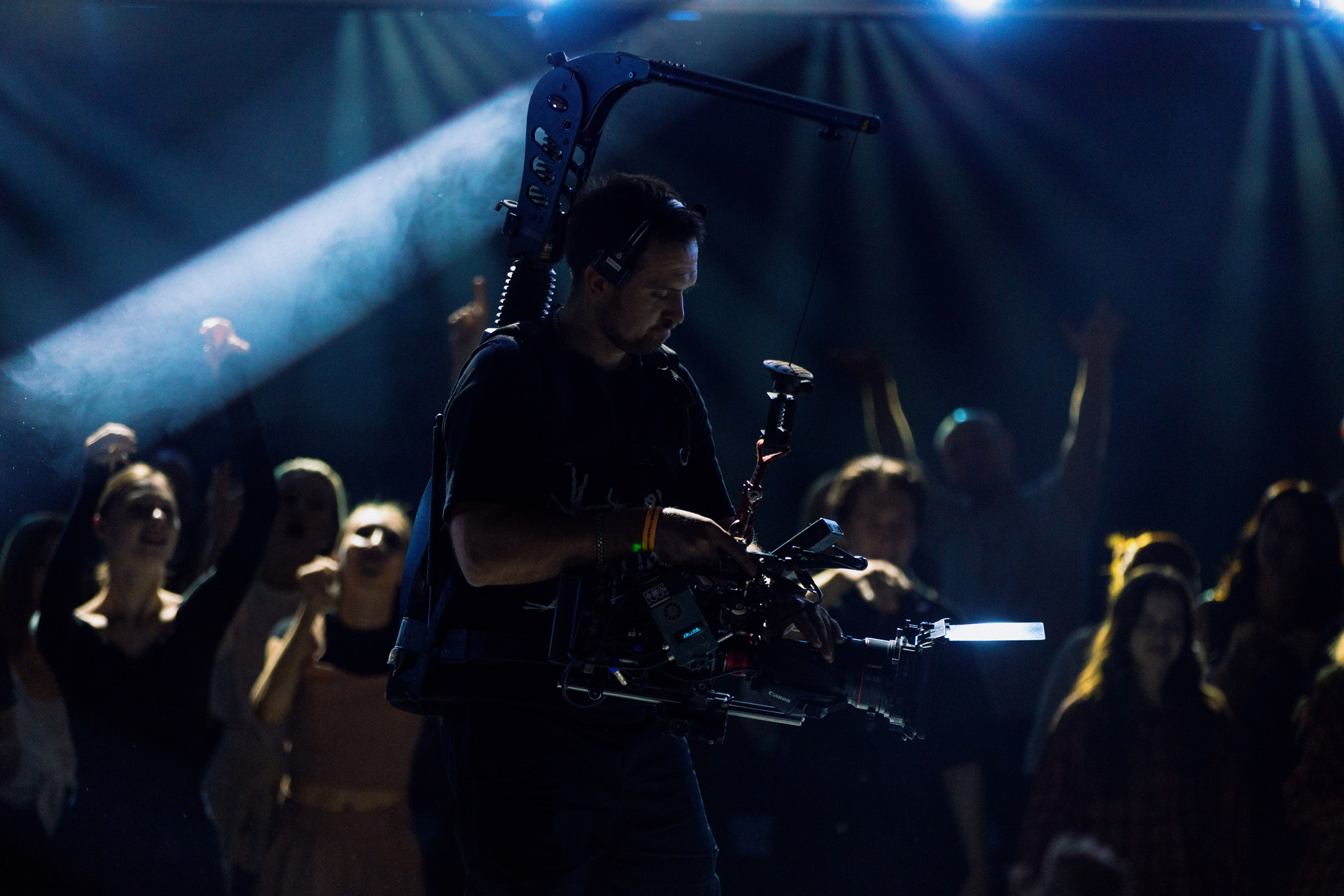 Олег Левин — профессиональный концертный и бэкстейдж фотограф в Москве