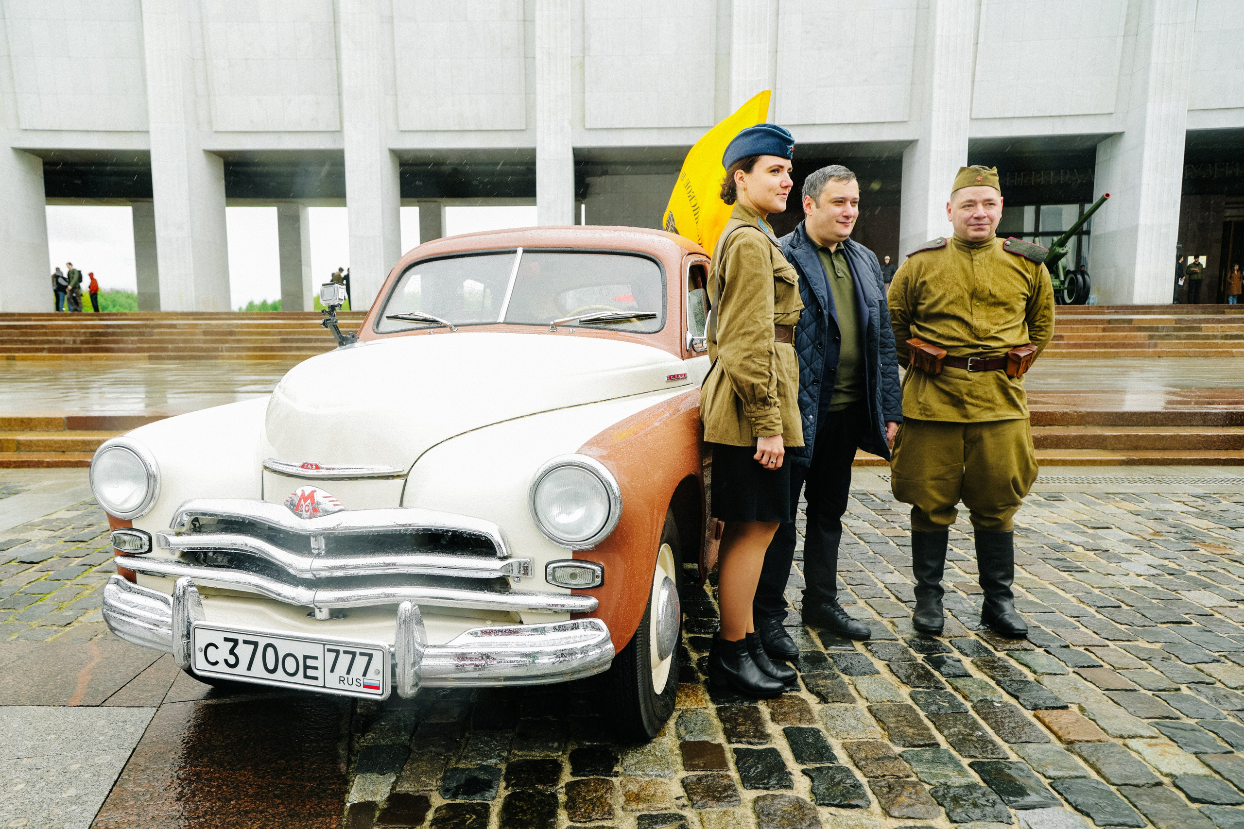 Автопробег ретромашин. Фотограф и видеограф в Москве Ирина Фомочкина