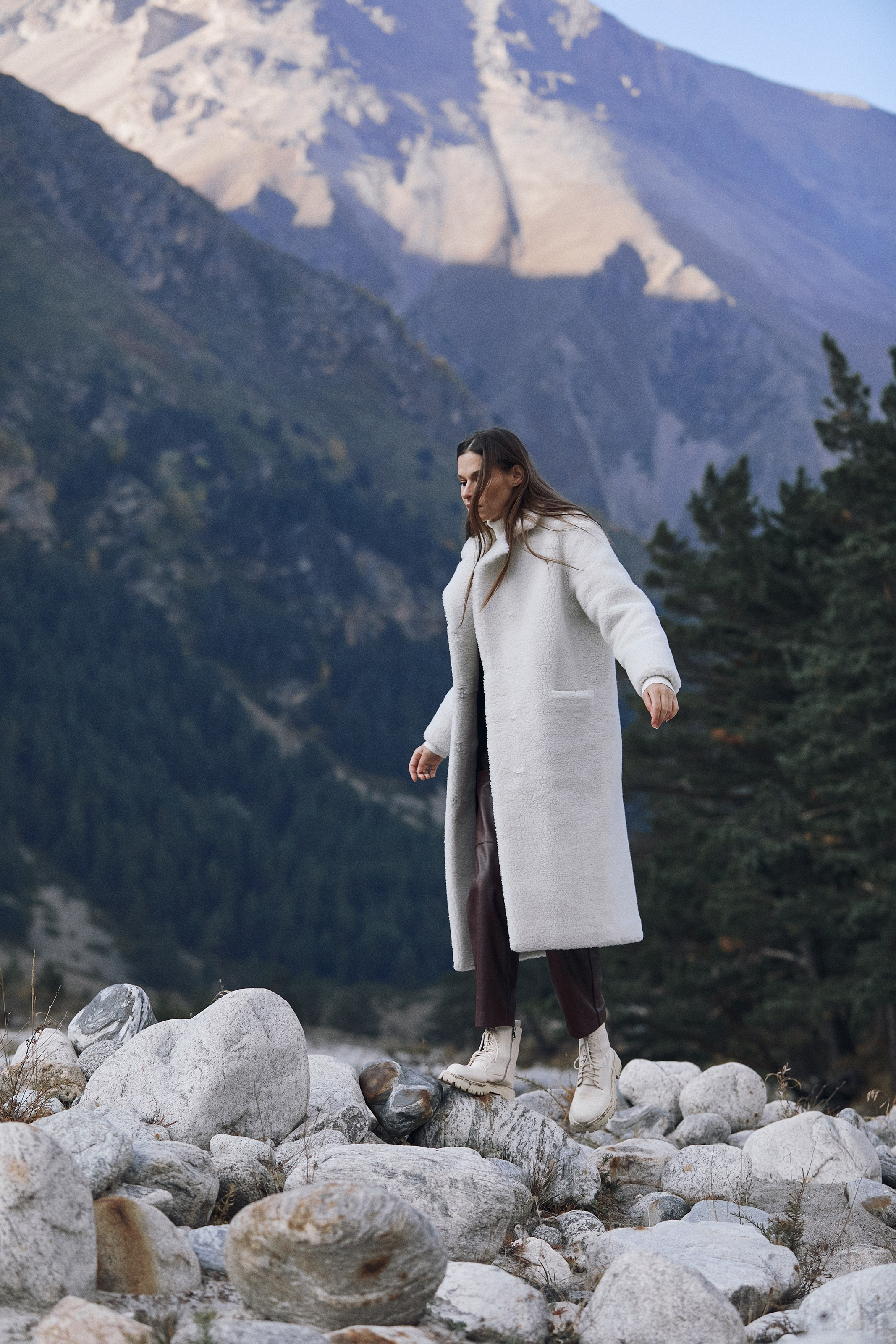 Имиджевая съемка для бренда. Фотограф Продюсер в горах КБР / Москва  Нальчик Горы