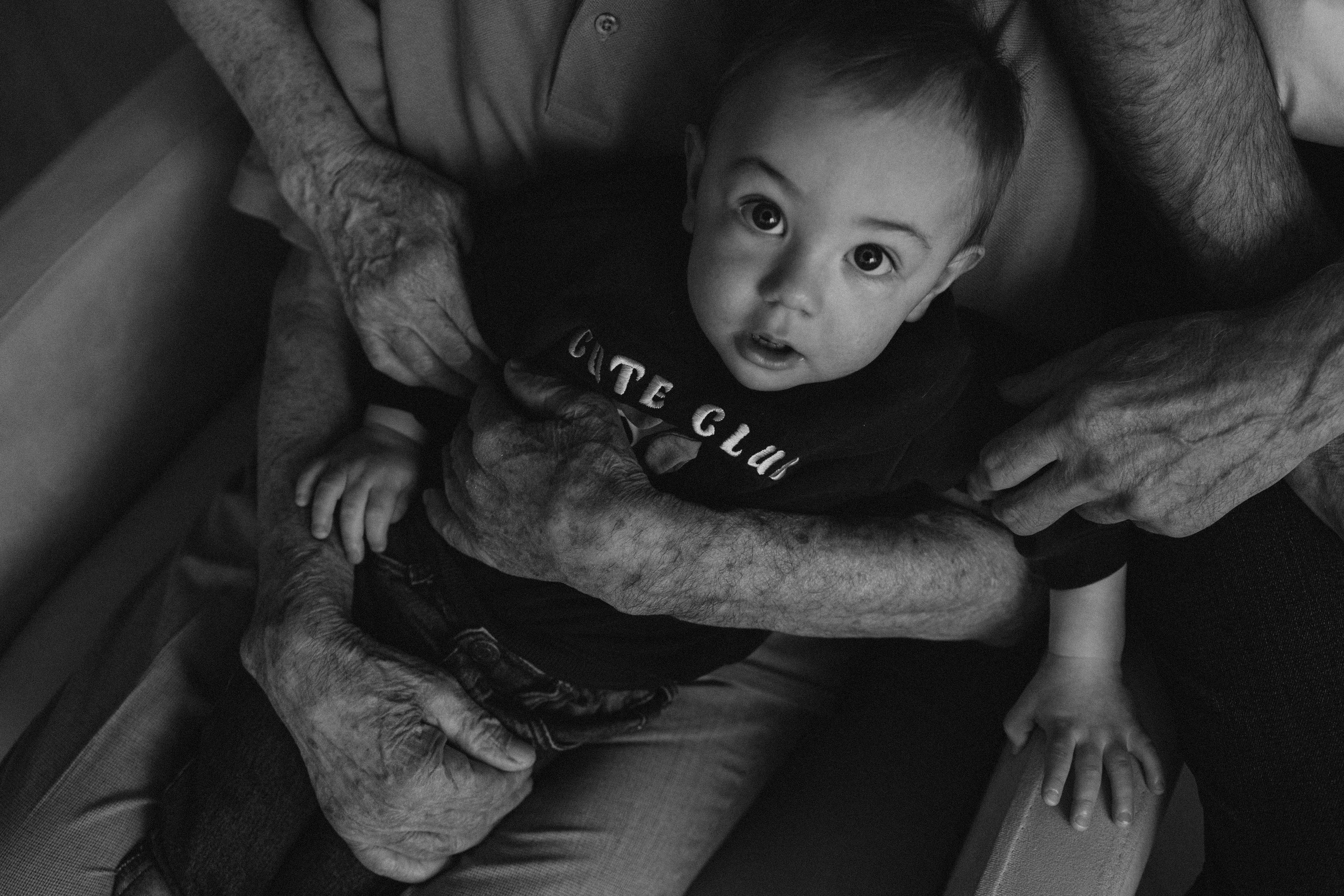 Семейная фотосессия для большой семьи в студии. Семейный фотограф в Ижевске Даша Денисова