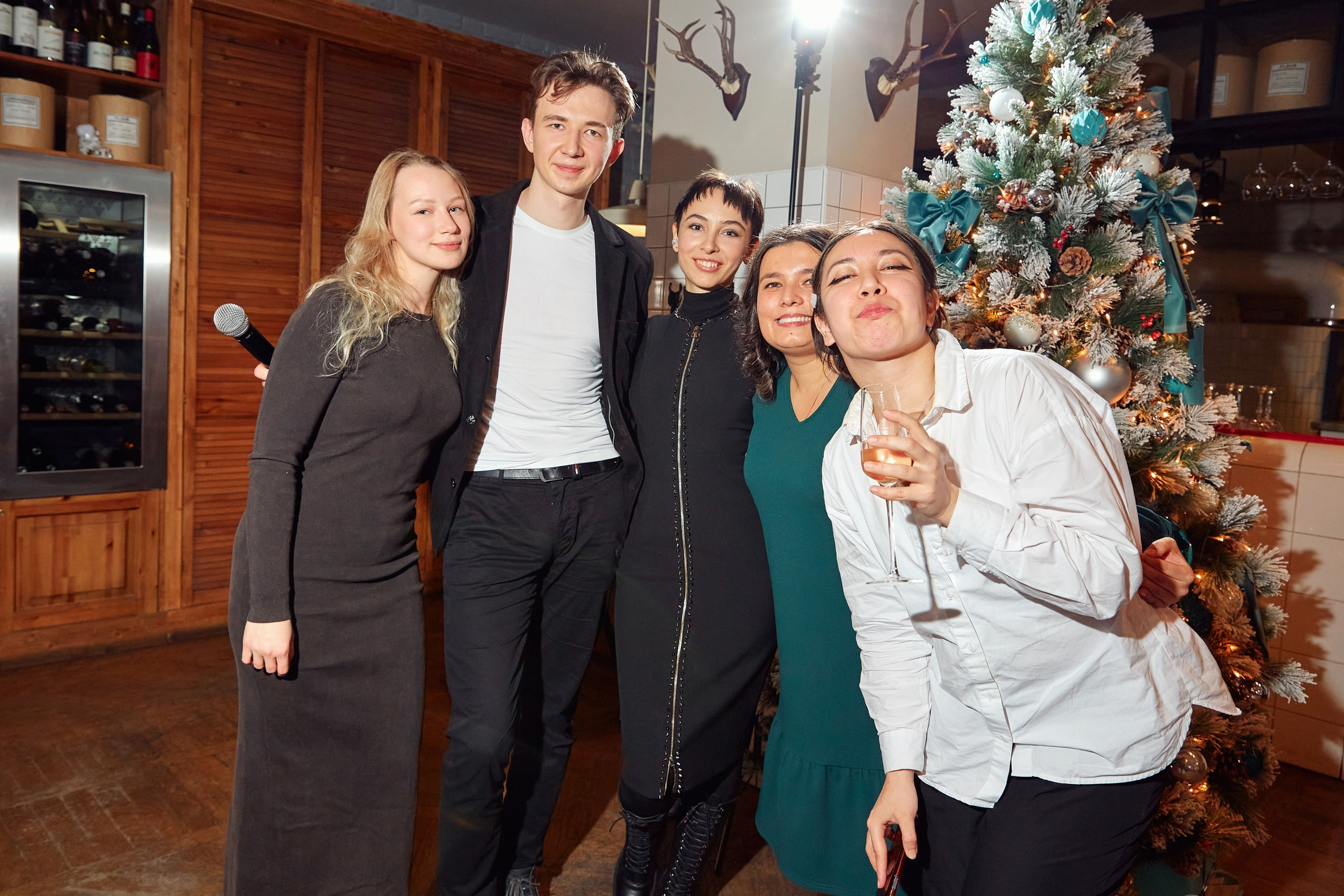 Компании Miraitech-Mavstech / Ресторан MUKKA. Антон Артюшин, портретный фотограф. Москва