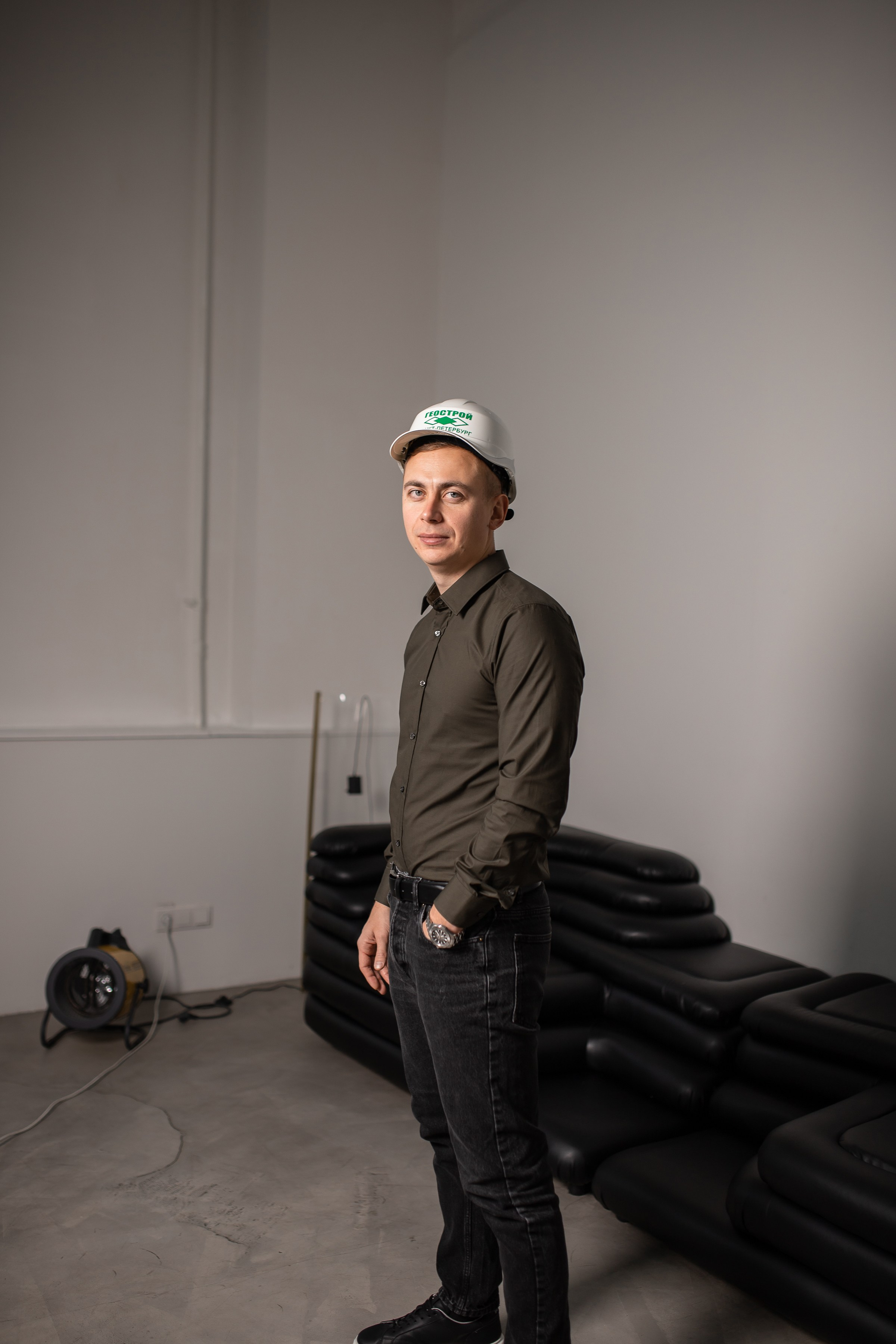 Ян строитель. Фотограф Санкт-Петербург Раднаева Юлия