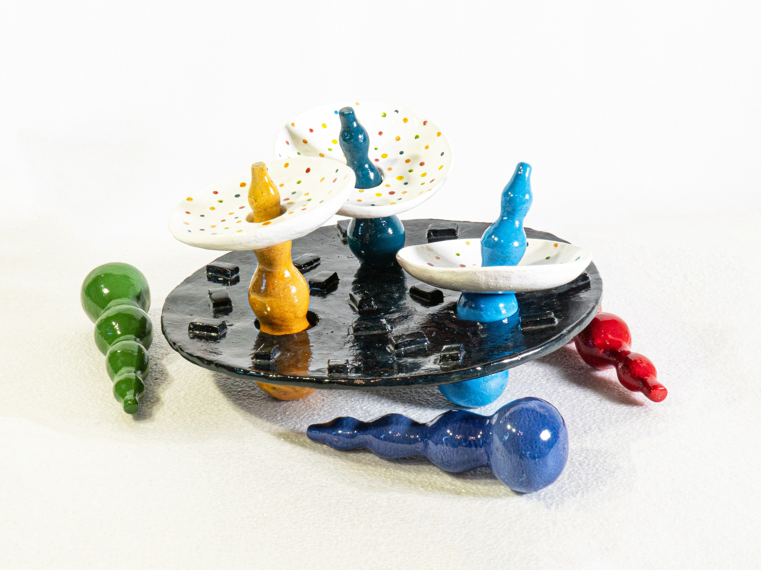 Дизайнерская керамическая композиция для интерьера. Композиция Стрелы Индры -номинант IV Конкурса - биеннале предметного дизайна «Придумано и сделано в России 2024» 