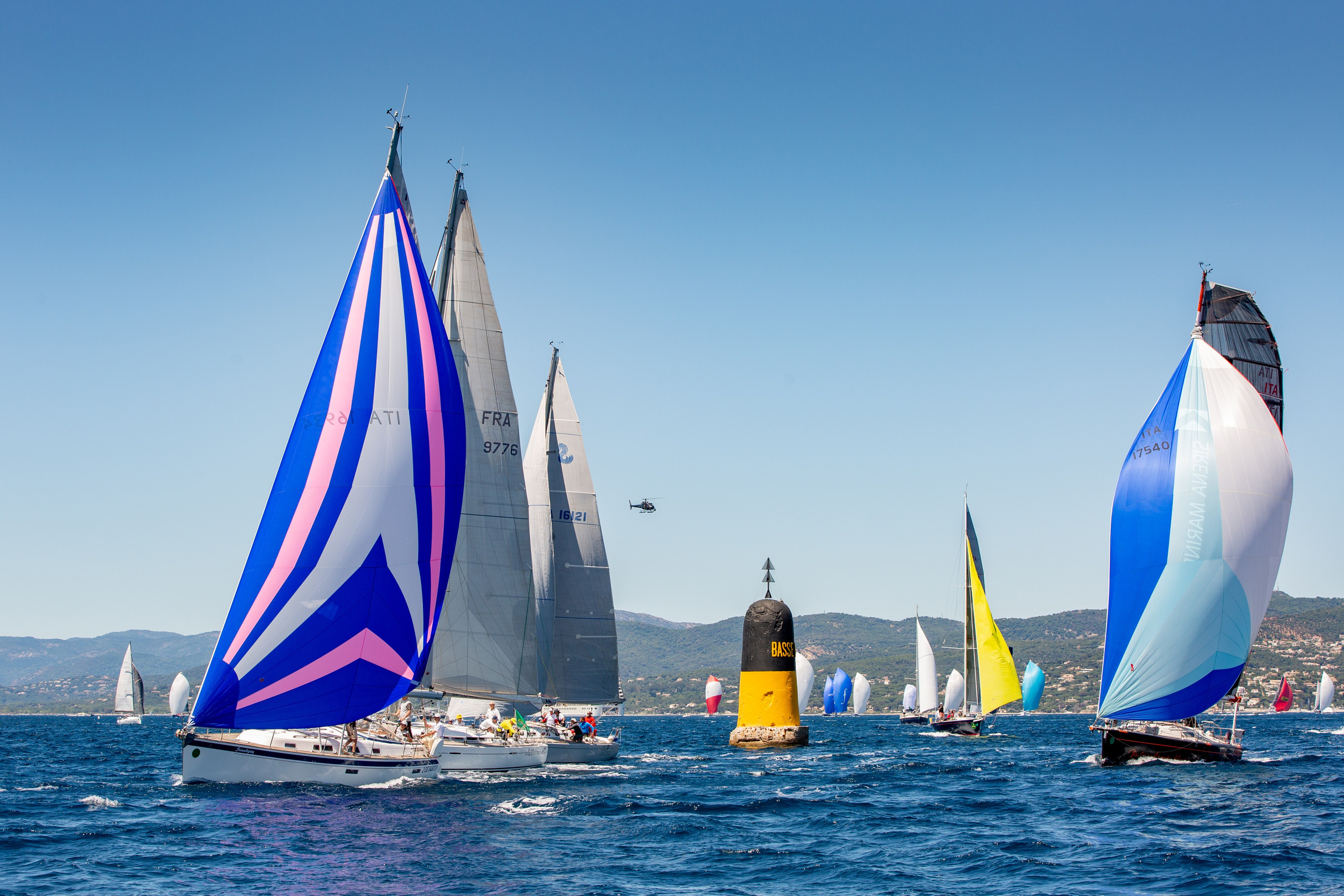 ЯХТЫ / МОРЕ / ПУТЕШЕСТВИЯ. Сложная съёмка для бизнеса b2b / Яхтенный фотограф / Корпоративные календари / Промышленная съёмка / Спортивный репортаж