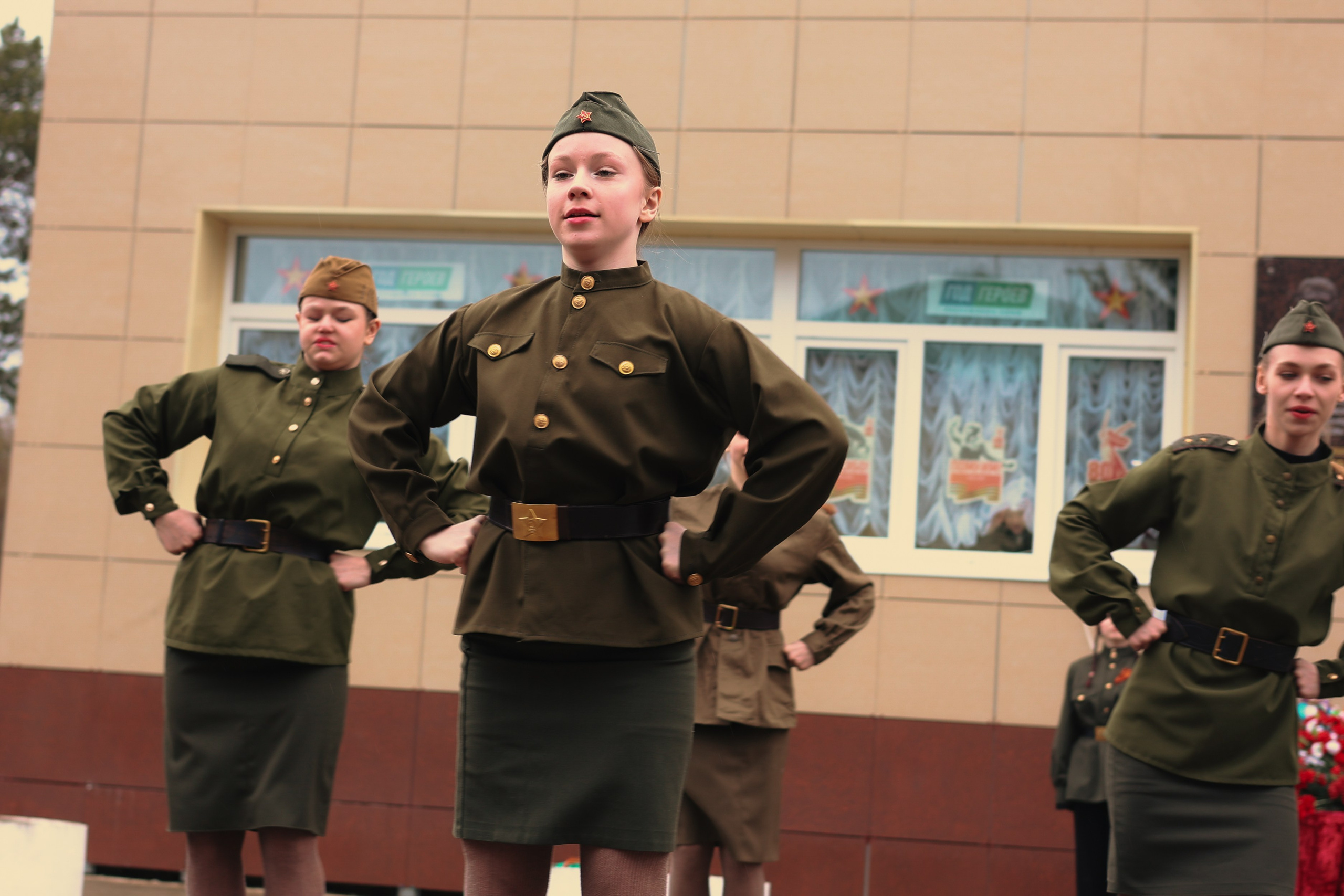 9 мая — «Родной дом». Фотограф в городе Киров Денис Вербин