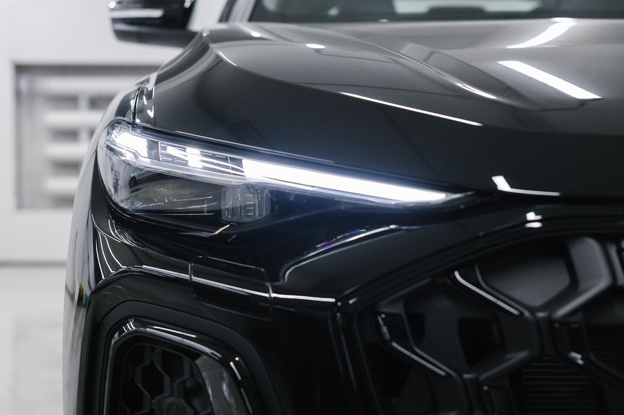 Audi Q5 Sportback 40 TFSI 2.0 quattro S tronic (204 л. с.). Автосалон «Х-Авто»