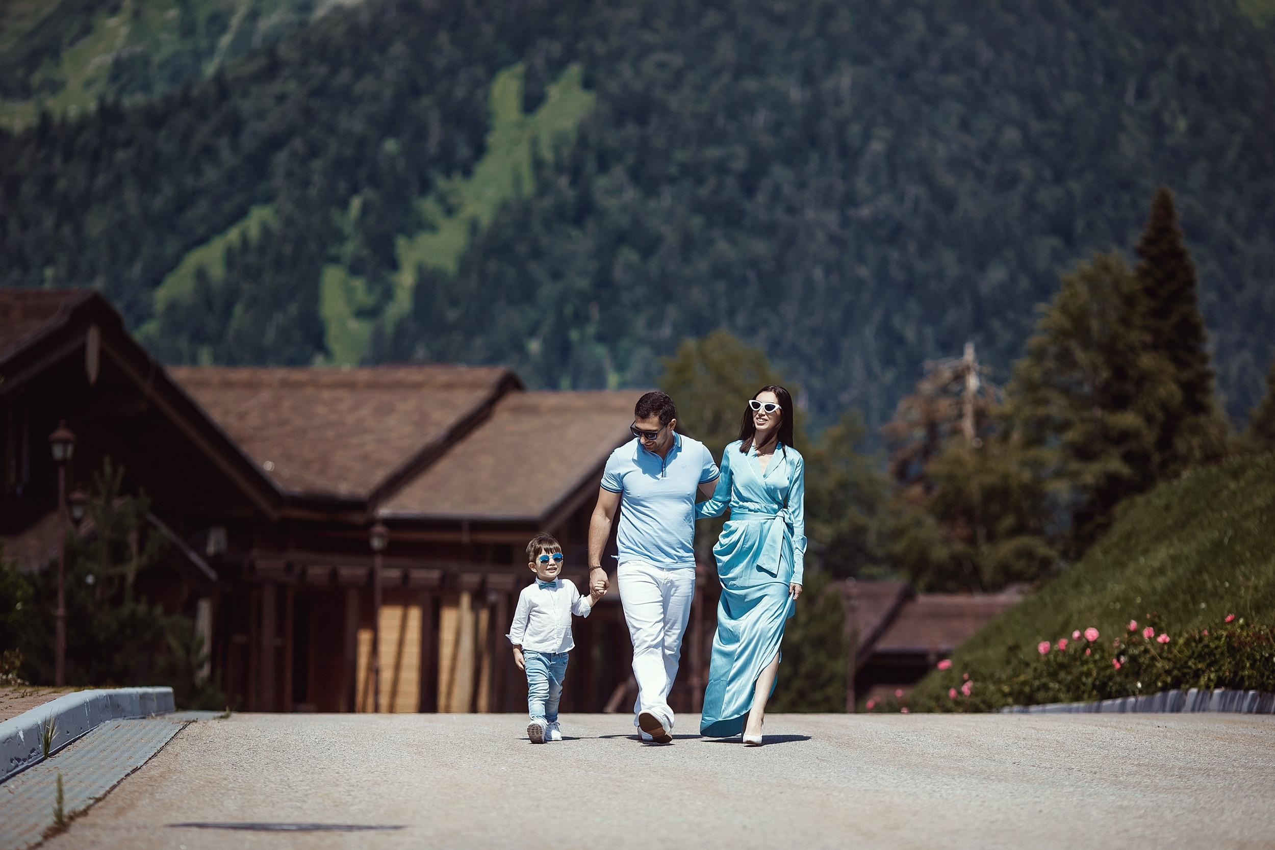 Семейная фотосессия в горах / Фотограф Красная поляна. Свадебный и семейный фотограф в Сочи Денис Вялов