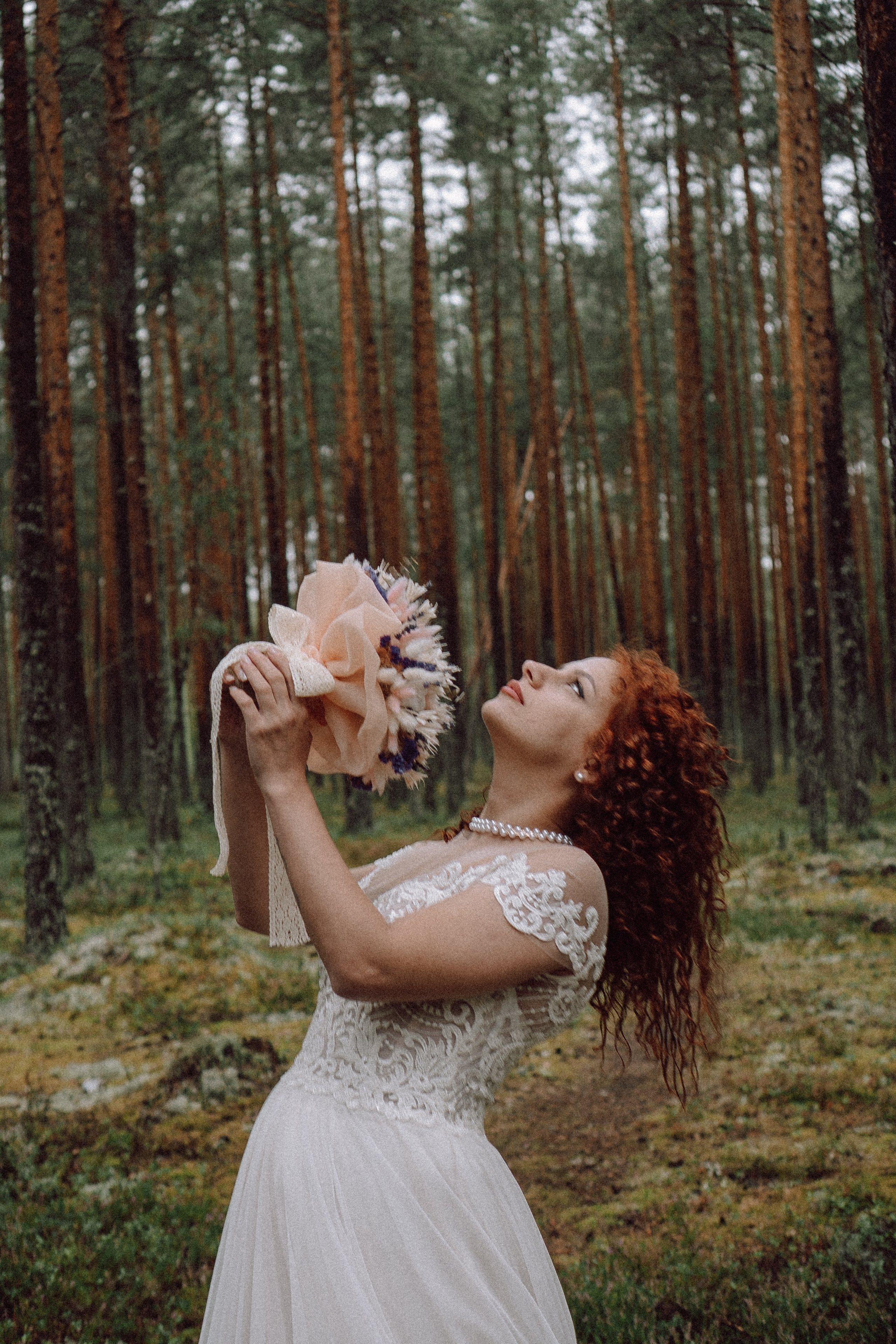 СВАДЕБНАЯ ФОТОСЕССИИЯ ПАРЫ В ГОРОДЕ ПРИОЗЕРСК В СОСНОВОМ ЛЕСУ И С ПИКАПОМ. Профессиональный фотограф, Санкт-Петербург — Виктория Богомолова