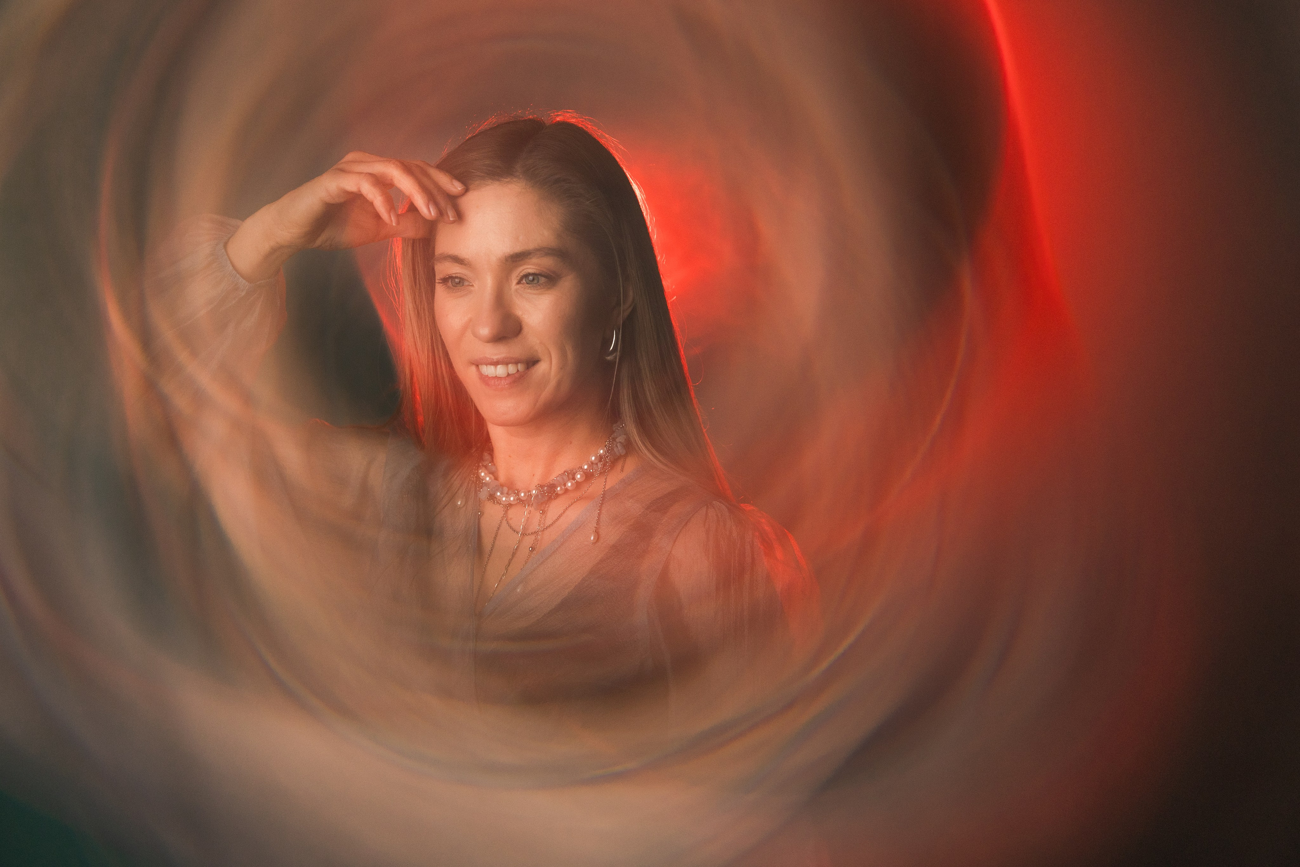Цветной свет и дым. Альбина. Фотограф Елена Бабушкина