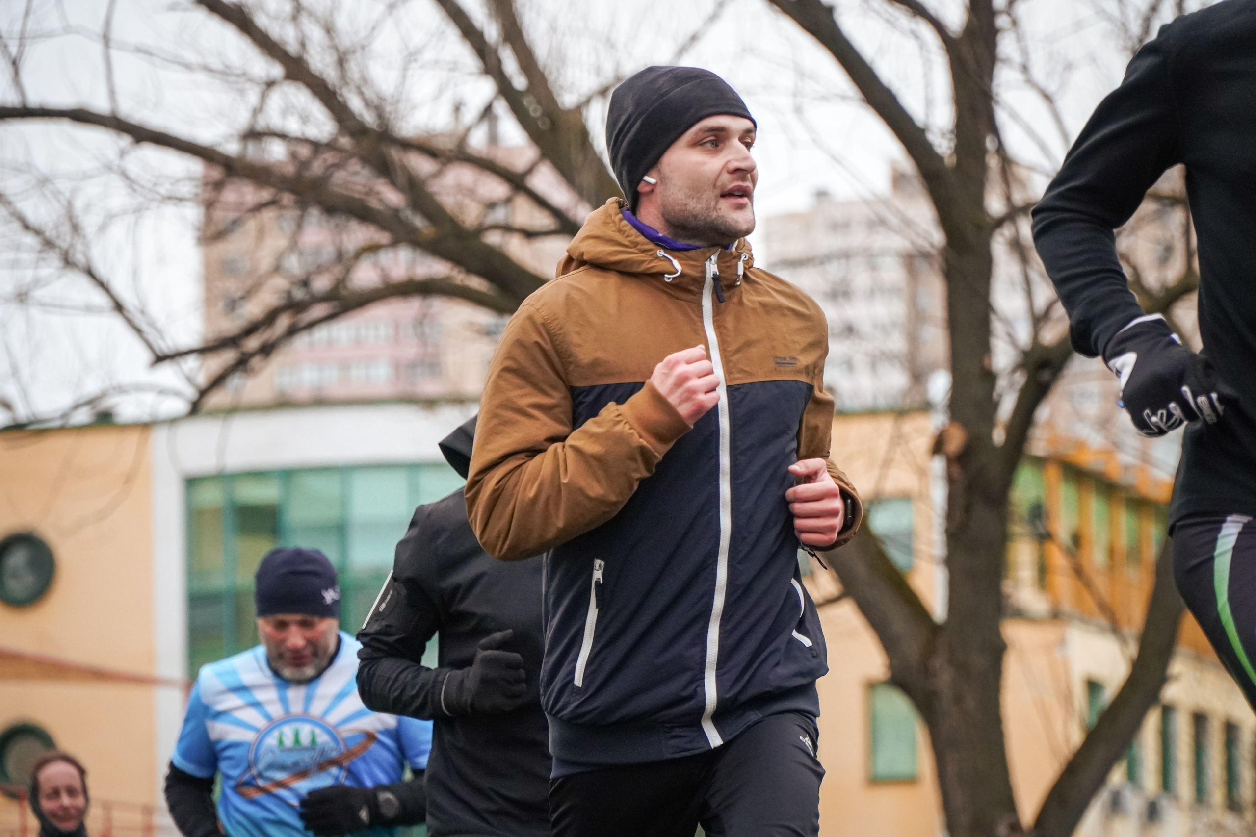 5 вёрст Реутов 16.11.2024. Роман Капилюшов. Бег. Фото. Видео. г. Люберцы