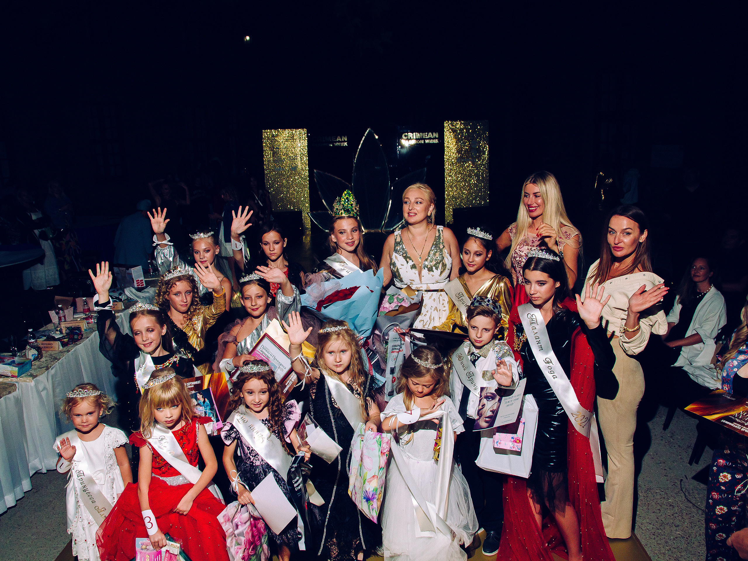 20 августа 2021 | Показ Crimean Fashion Week в Воронцовском дворце. Фотограф Антон Катунин | Симферополь