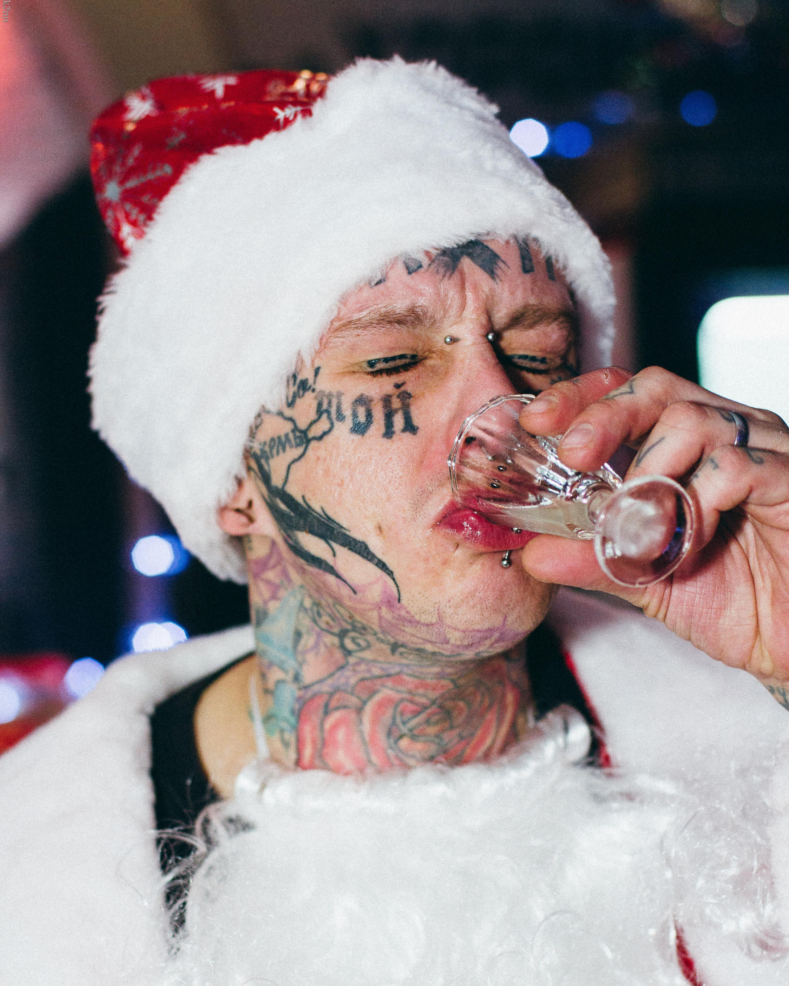 Какой год, такой и дед мороз. Фотограф Антон Катунин | Симферополь