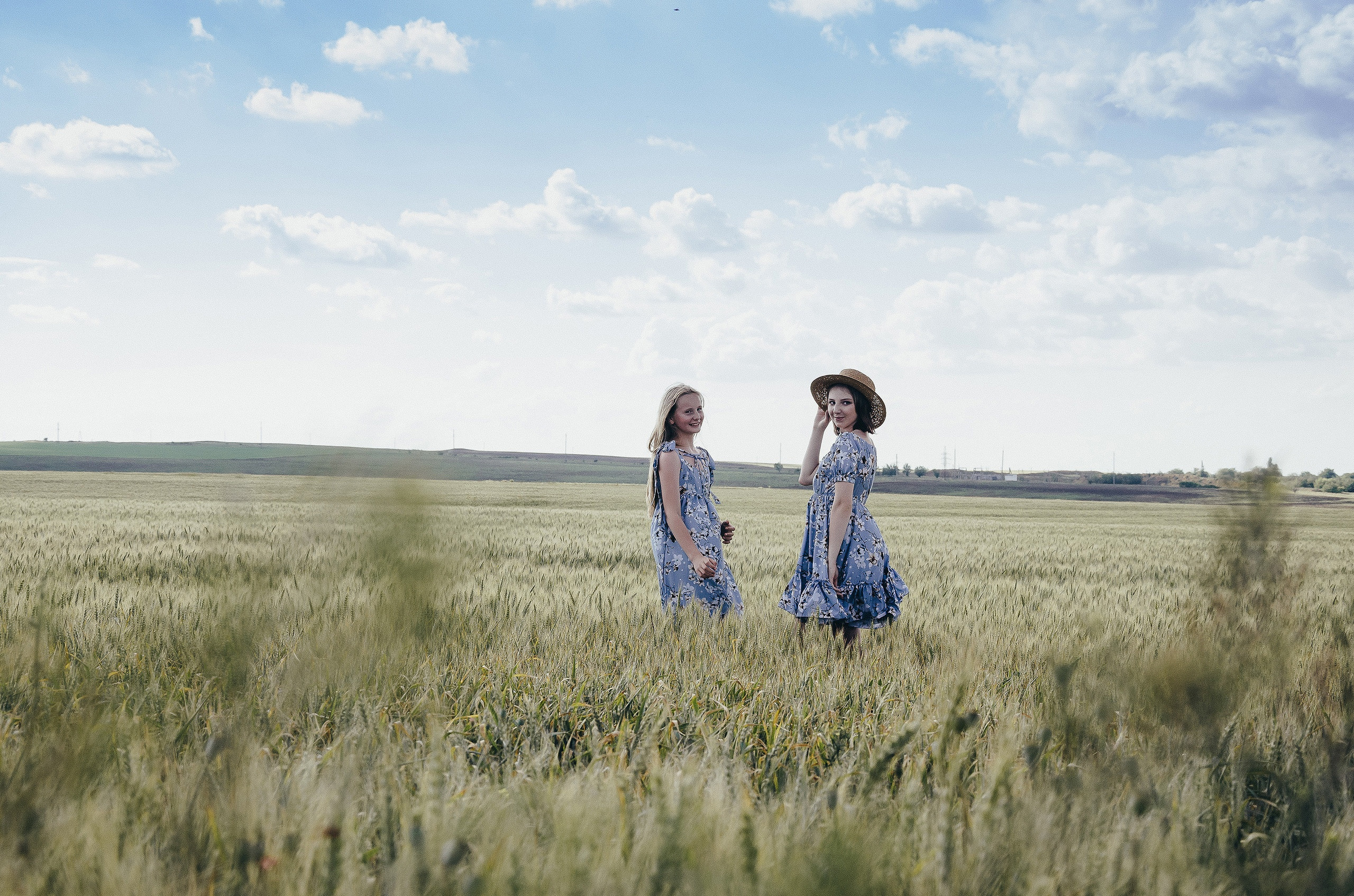 12 июня 2021 | Показ Crimean Fashion Week шалфейном поле. Фотограф Антон Катунин | Симферополь