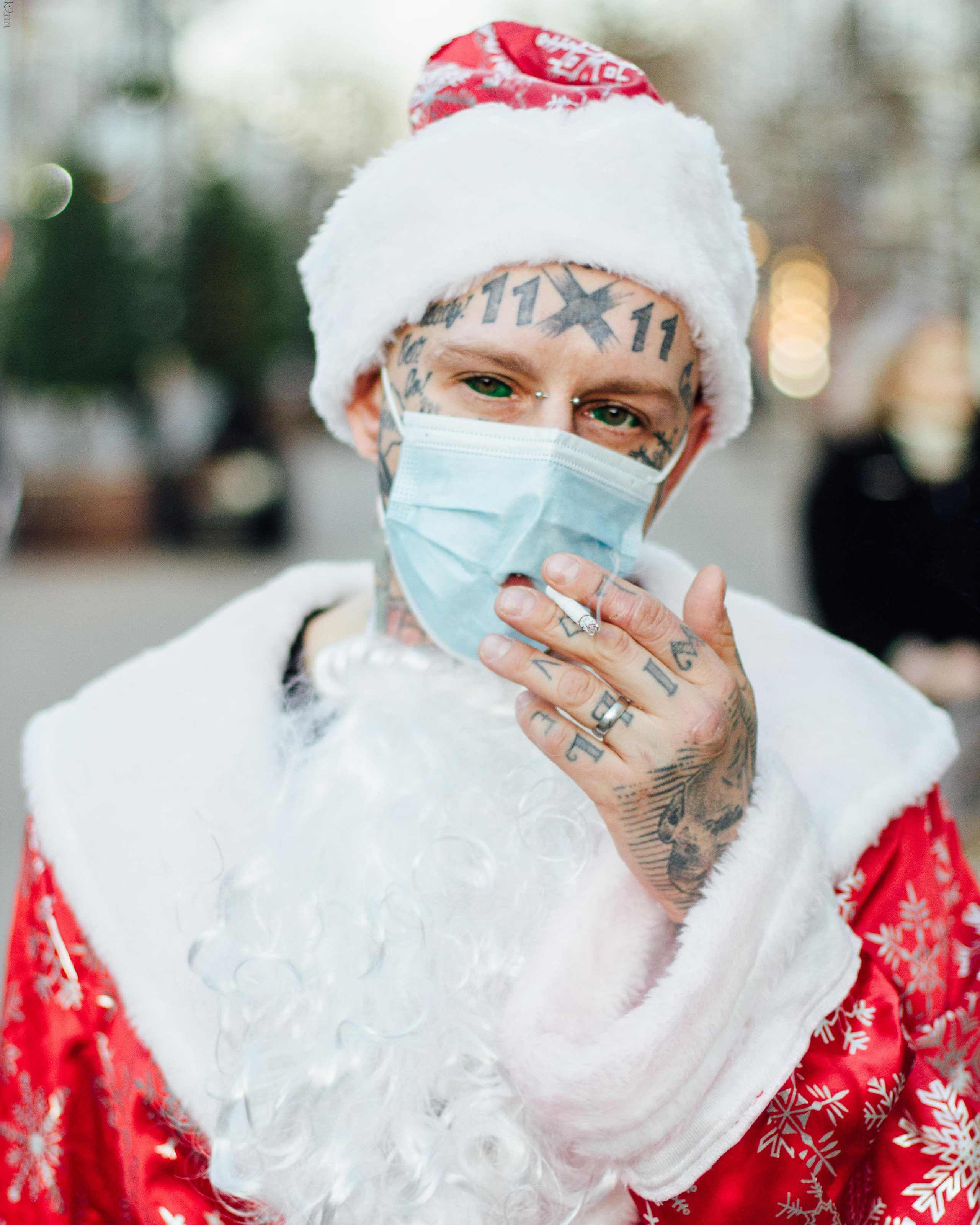 Какой год, такой и дед мороз. Фотограф Антон Катунин | Симферополь