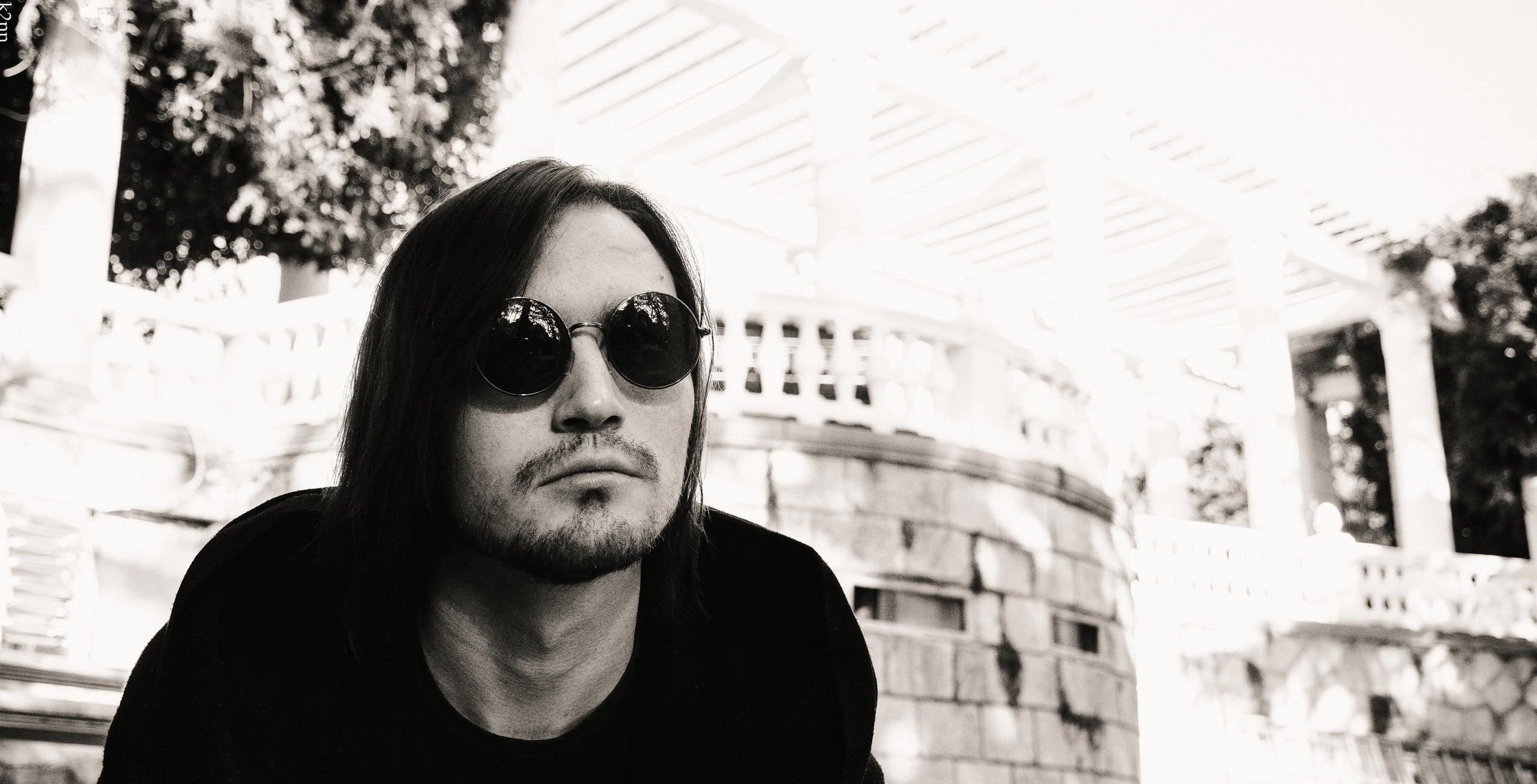 Антон и ода одной сигареты. Фотограф Антон Катунин | Симферополь