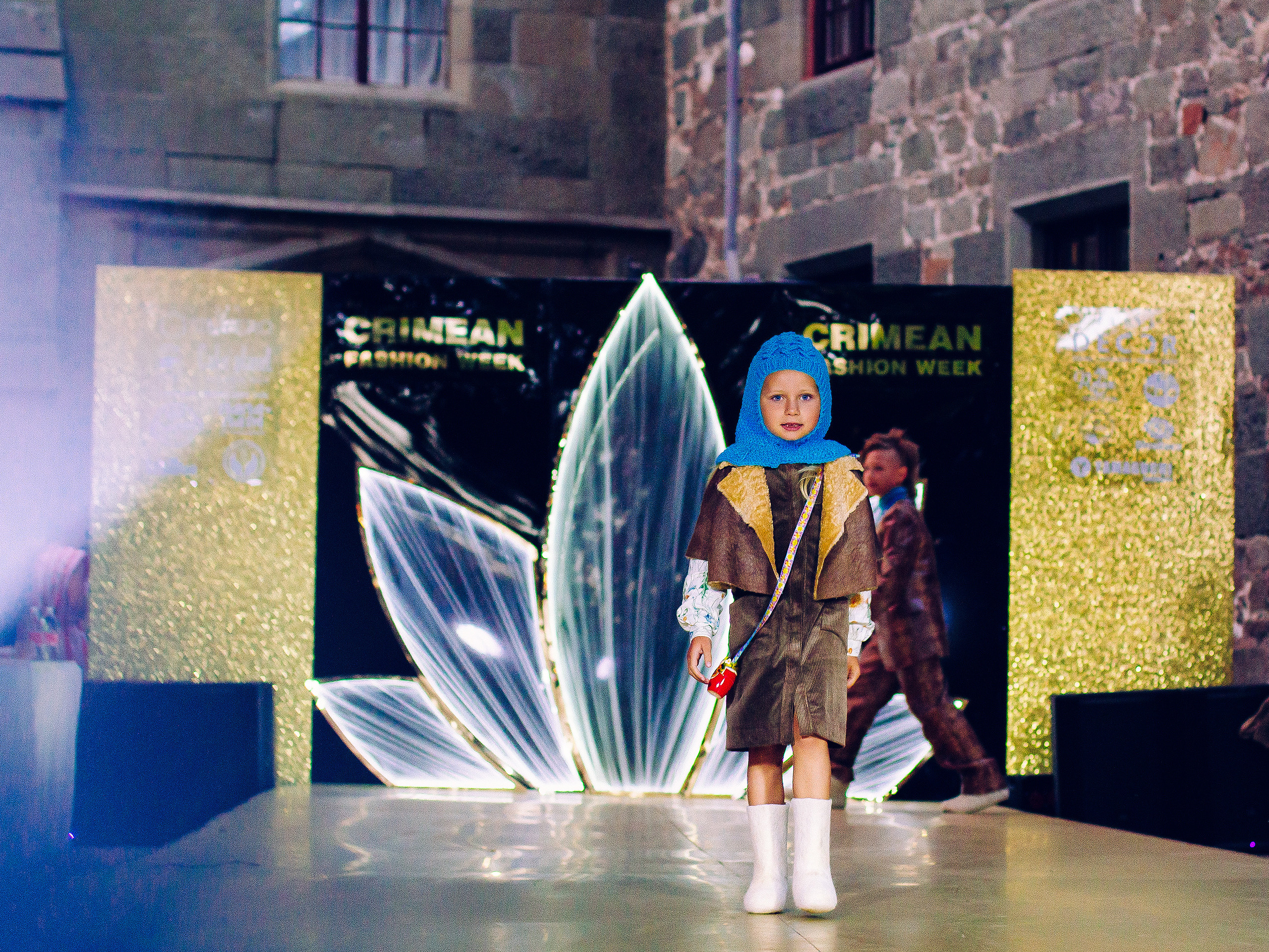 20 августа 2021 | Показ Crimean Fashion Week в Воронцовском дворце. Фотограф Антон Катунин | Симферополь