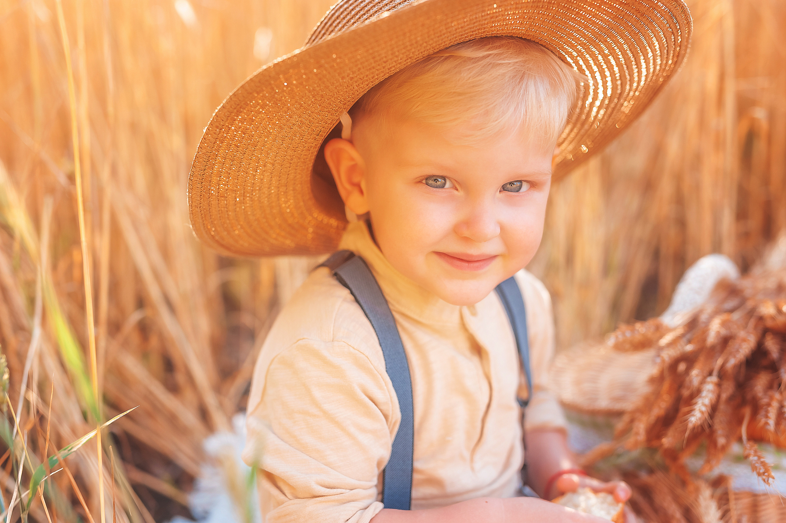Фотосессии в пшенице. Семейный, детский фотограф в Воронеже Анна Никитина