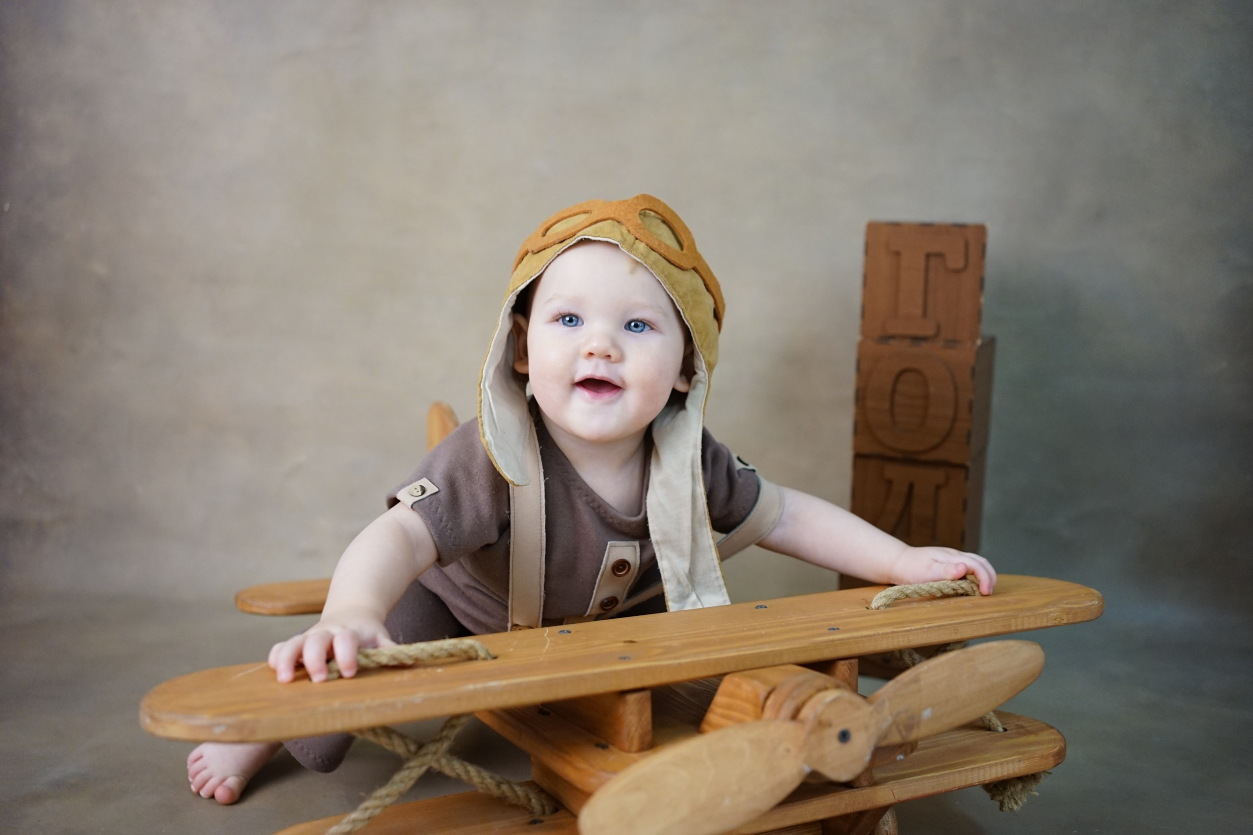 Фотосессия на Годик для Мальчиков. Детская Фотостудия ГОДОВАСИКИ в Санкт-Петербурге фотосесия на годик