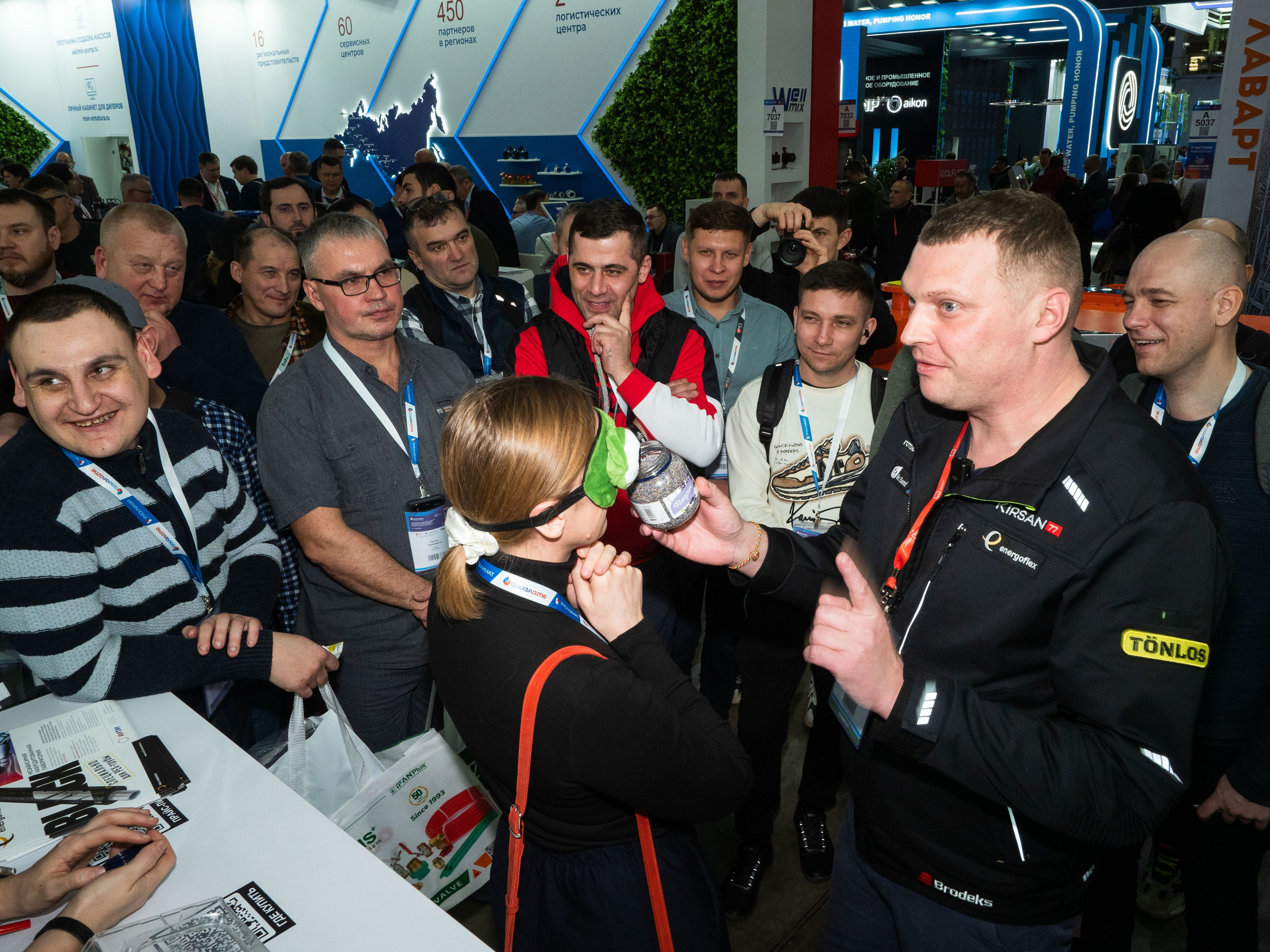 Rols Isomarket: выставка Aquatherm. Портретный и Репортажный фотограф в Москве