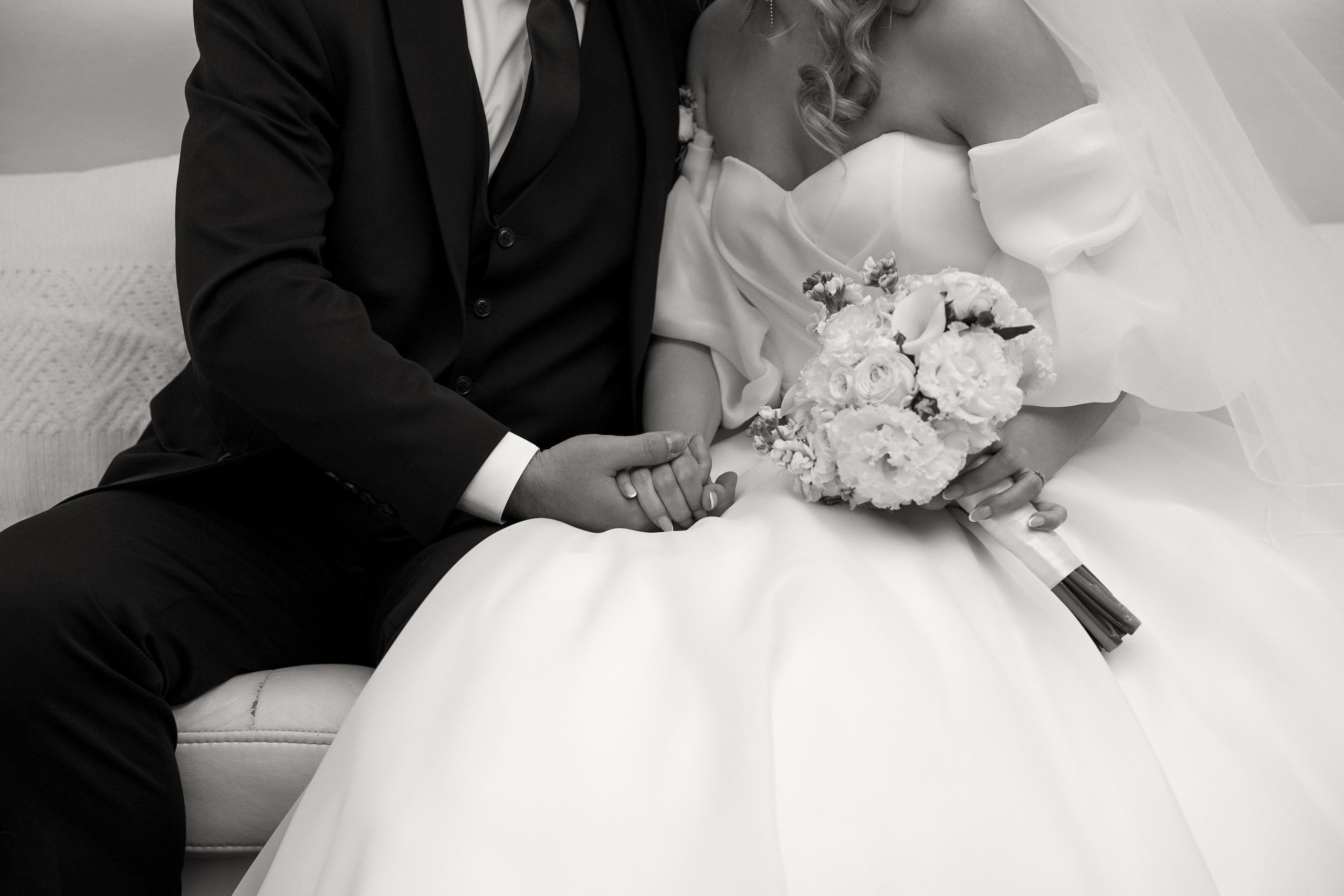 Свадебная фотосессия «4 часа». Отель Резиденция в Ростове-на-Дону. Кадры молодоженов на природе. Фотосессия банкета 1 час. Свадебный фотограф в Ростове-на-Дону. Таинство Крещения и Венчания, семейные фотосессии. Алёна Чёботова