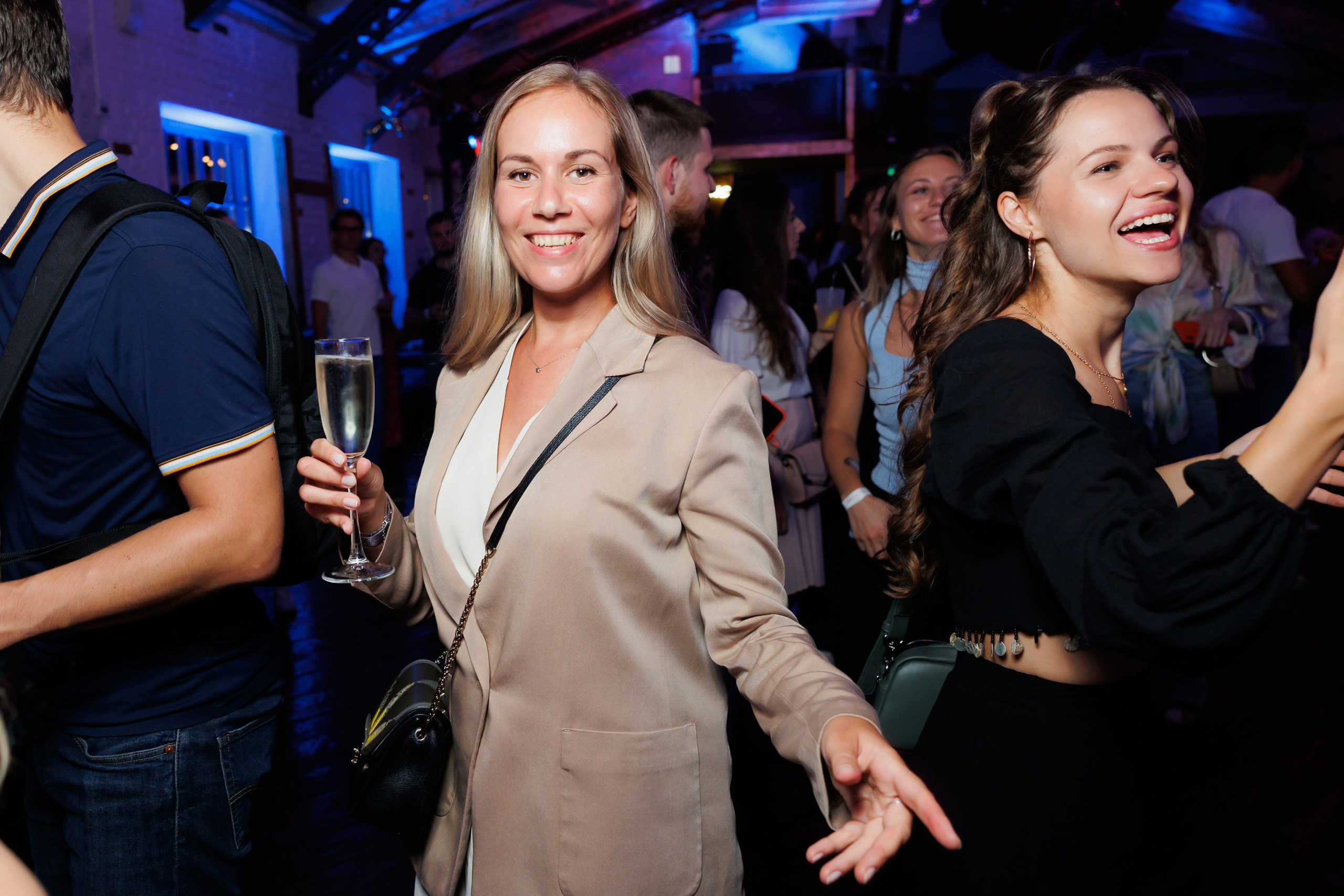 EVEREST VIBE good vibes only 16.08.2023. EVEREST PHOTO REPORT