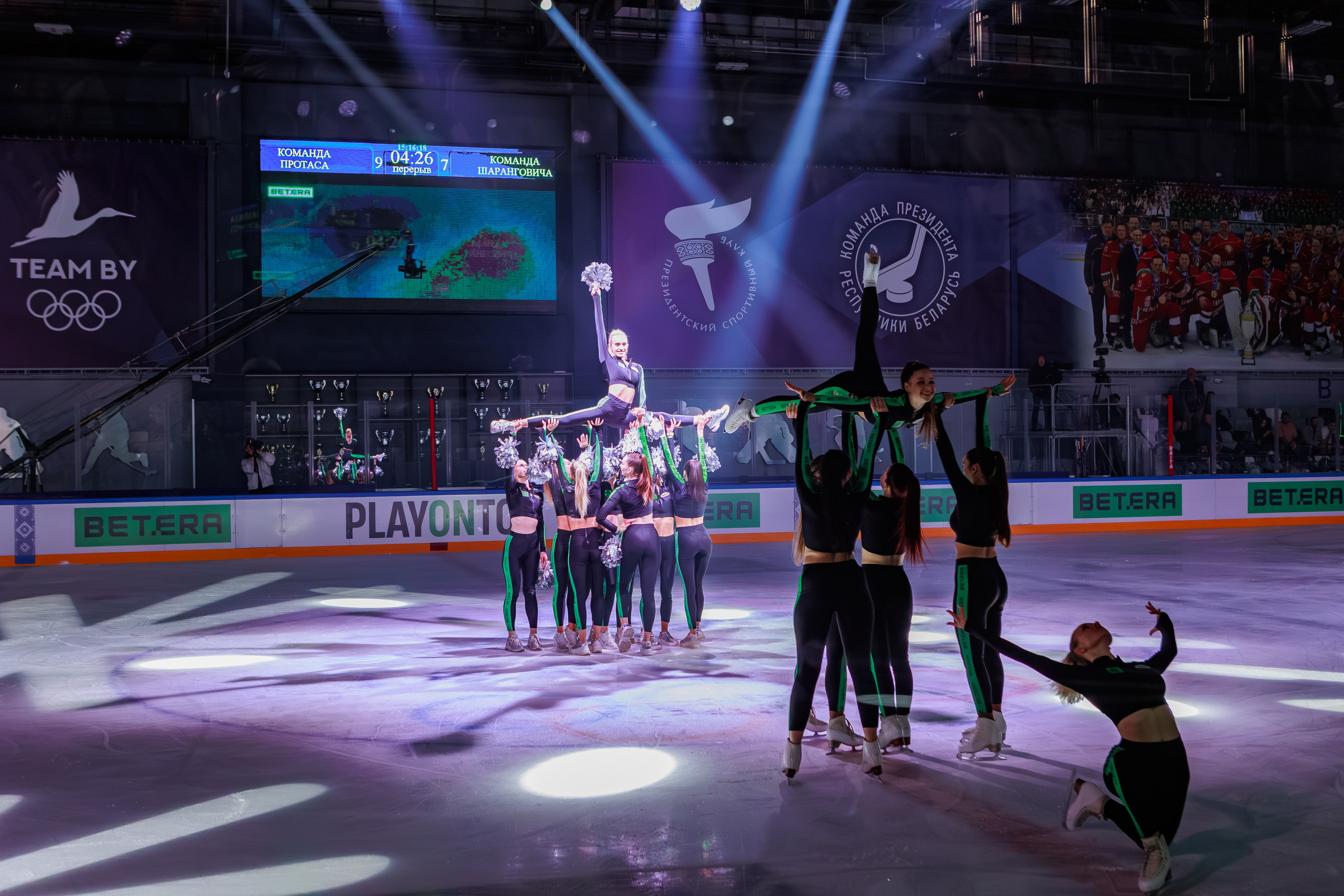 Благотворительный хоккейный матч BETERA. Репортажный фотограф Минск ❘ Костецкий Илья ❘ Беларусь