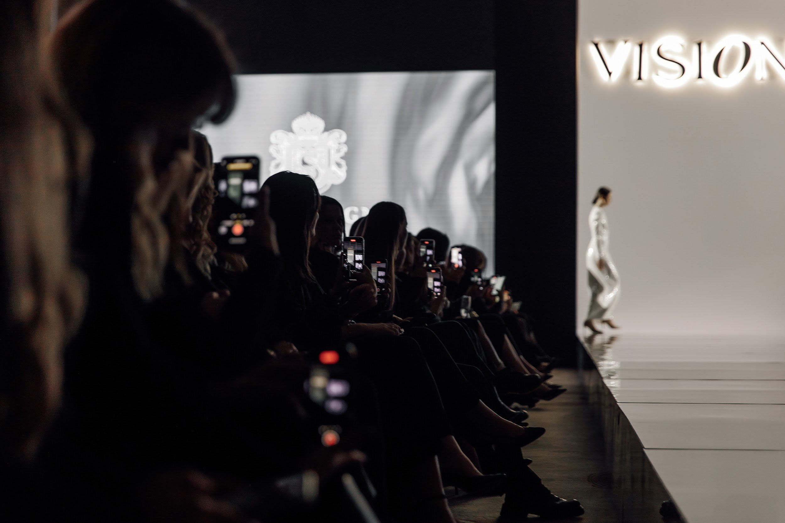 VISION. Любовь Чуляева — свадебный фотограф в Москве и Европе