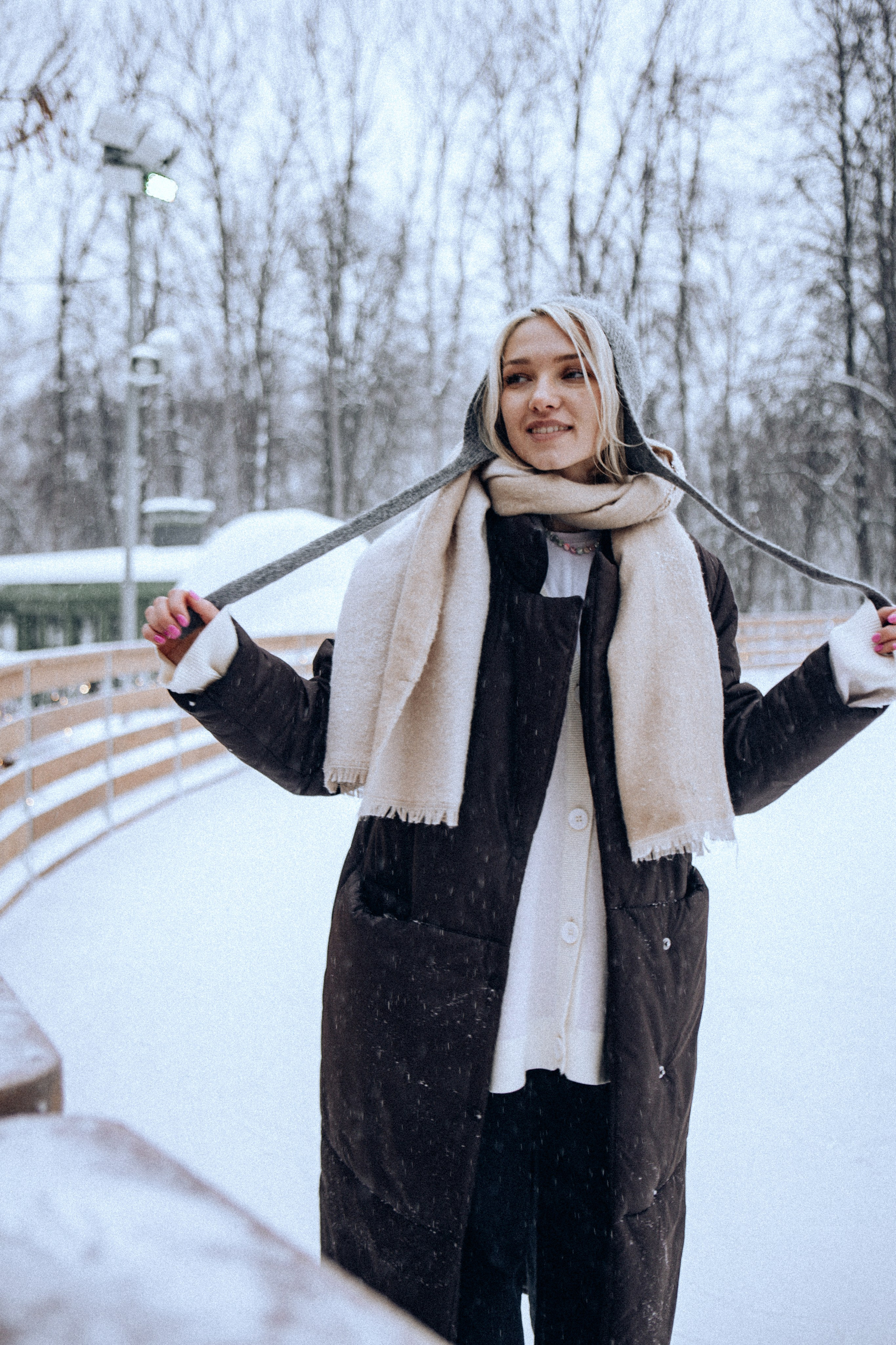 Саша Пряхина. Контакты