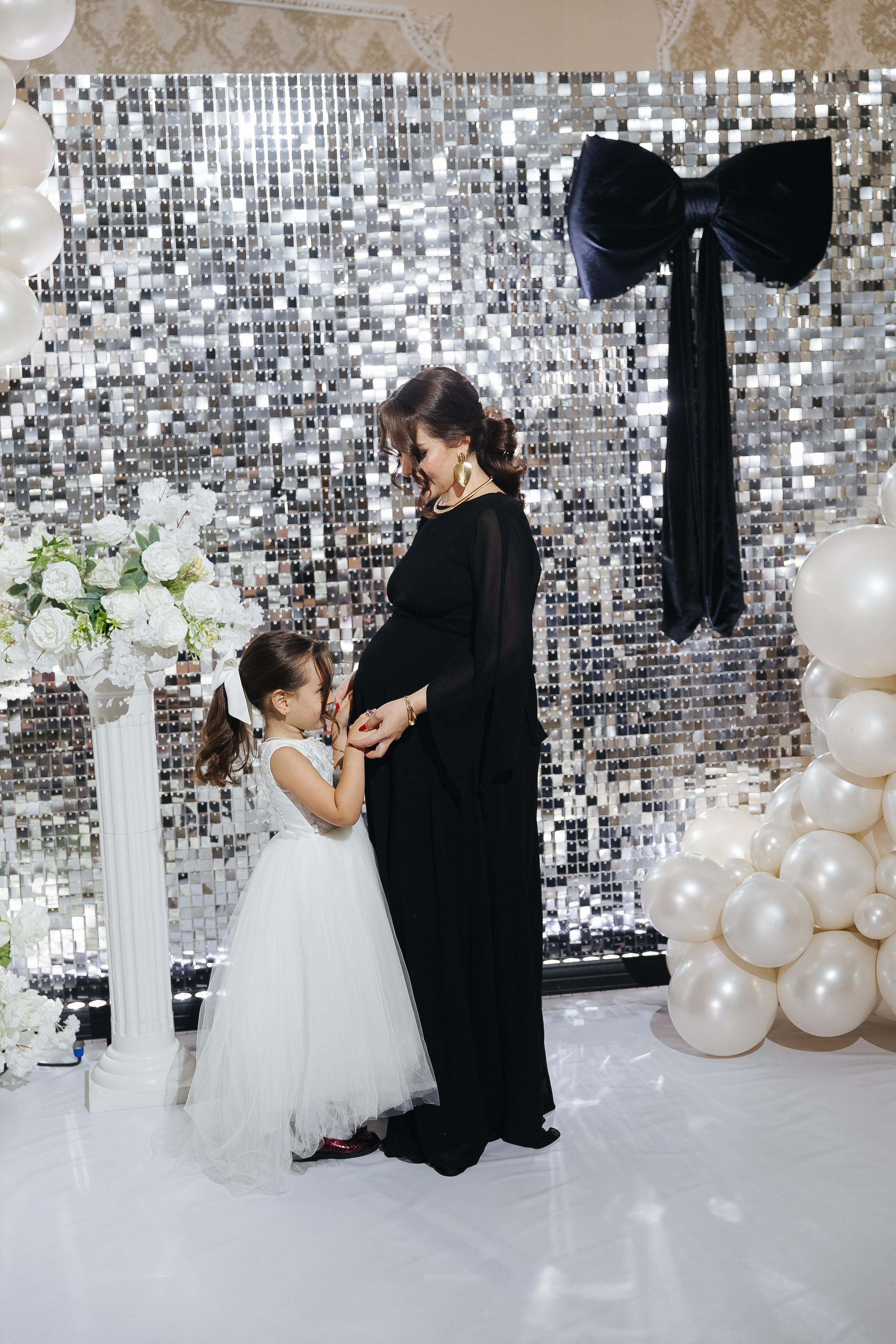 Ани и Назели. 35&5 День рождения, «Янтарь». Фотограф в Красноярске Надежда Воскресенская