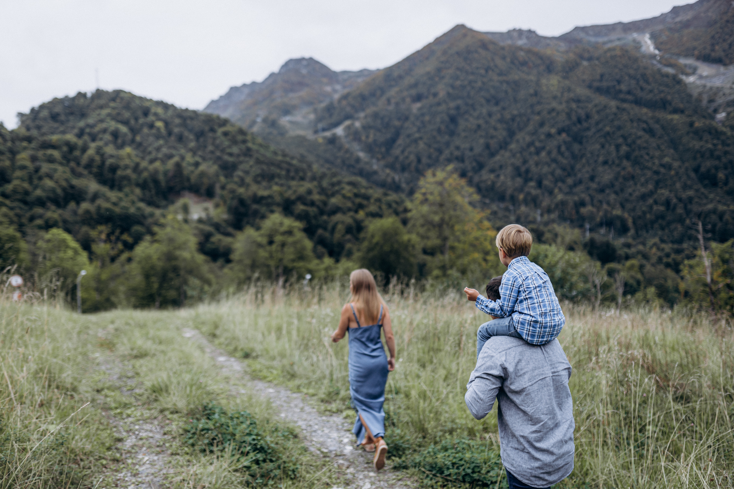 В горах о любви. Elopement Wedding Photographer