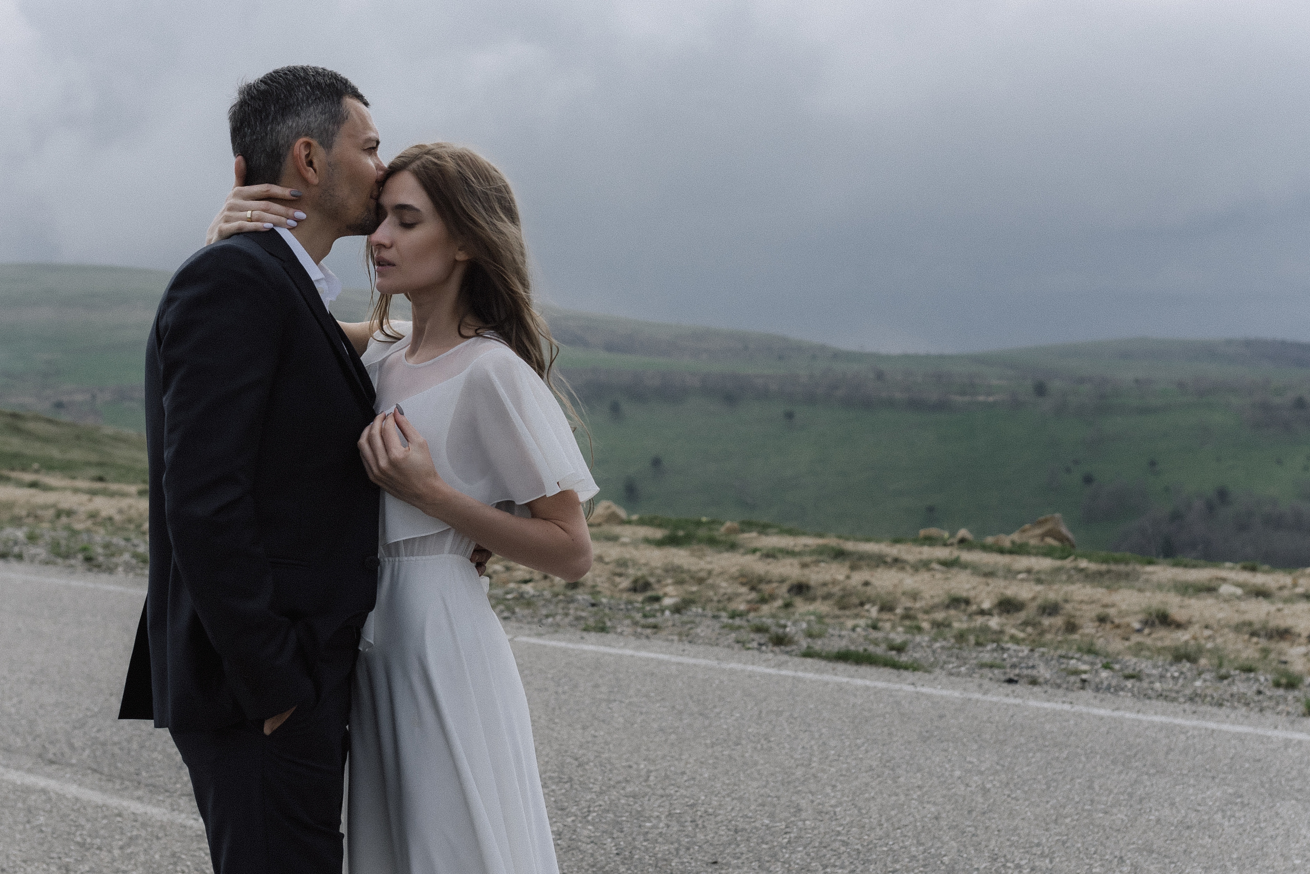 Azamat and Mari. Elopement Wedding Photographer