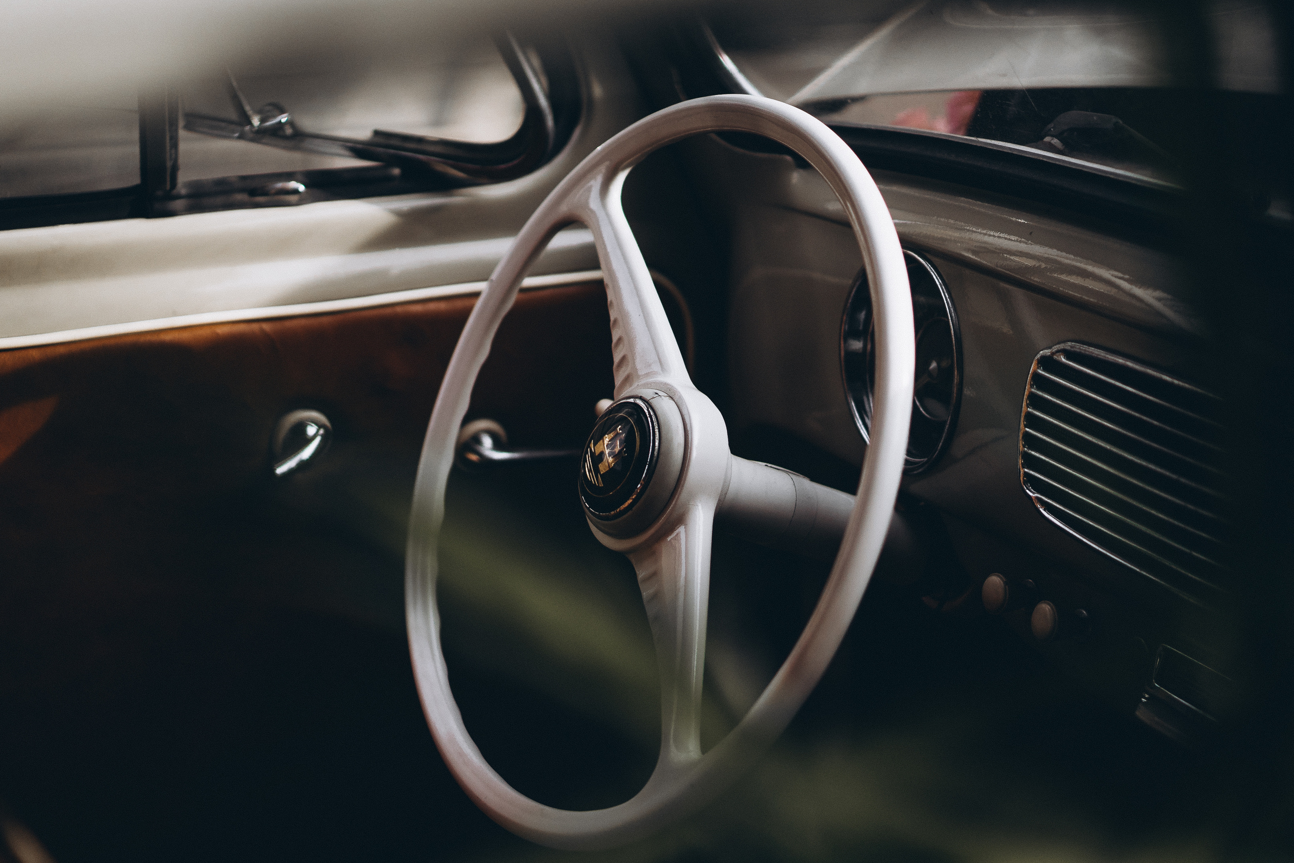 Li. Elopement Wedding Photographer