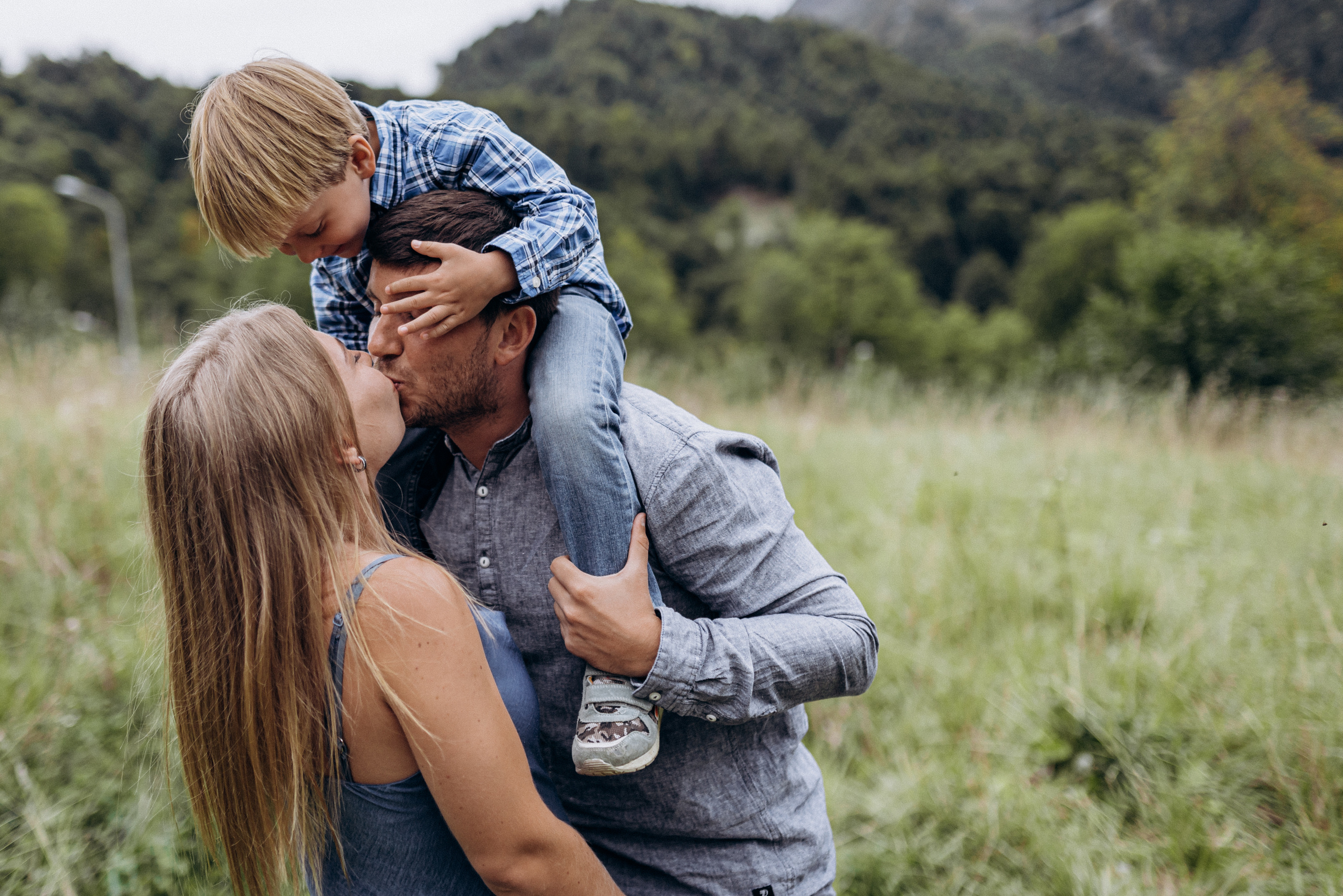 В горах о любви. Elopement Wedding Photographer