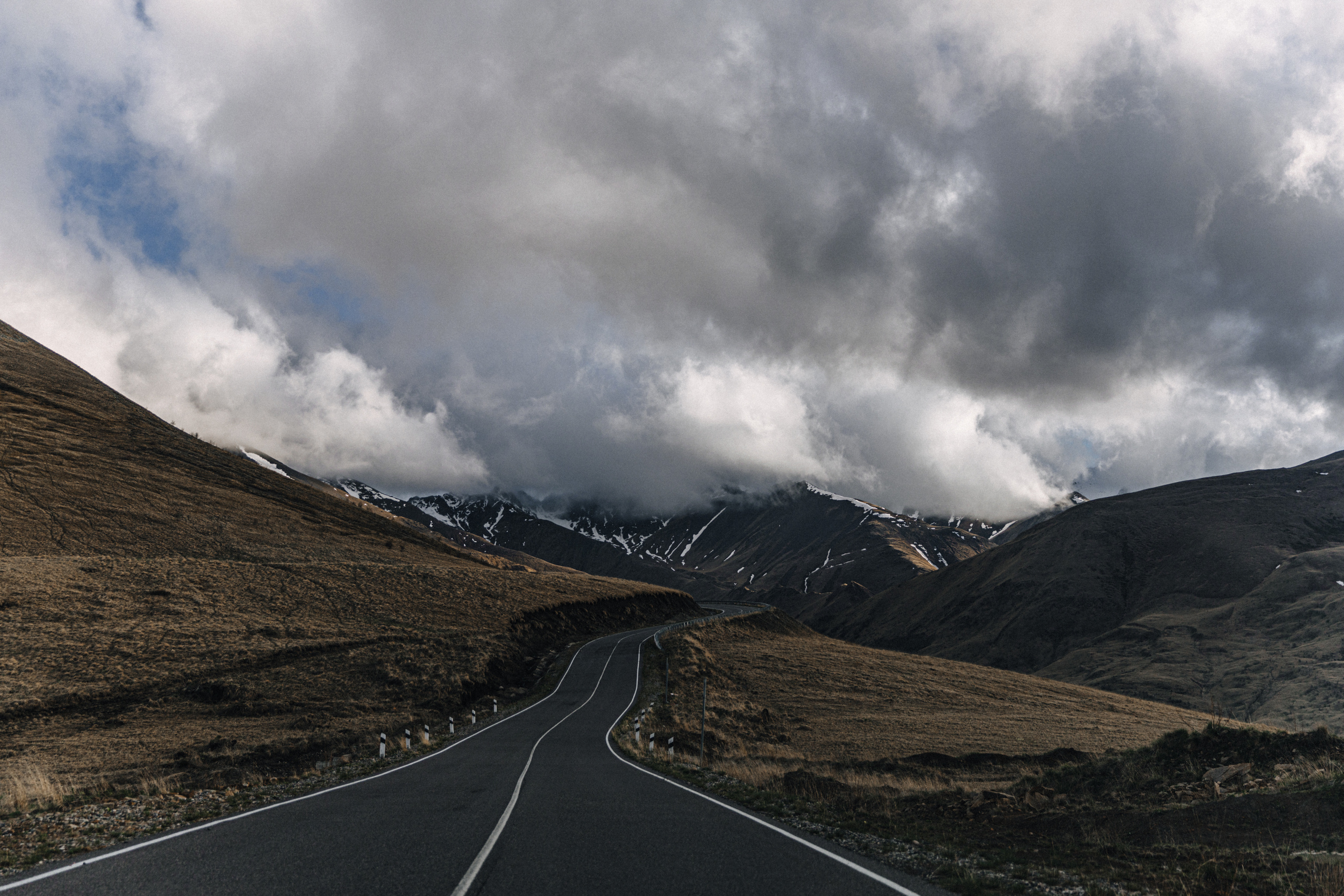 Azamat and Mari. Elopement Wedding Photographer