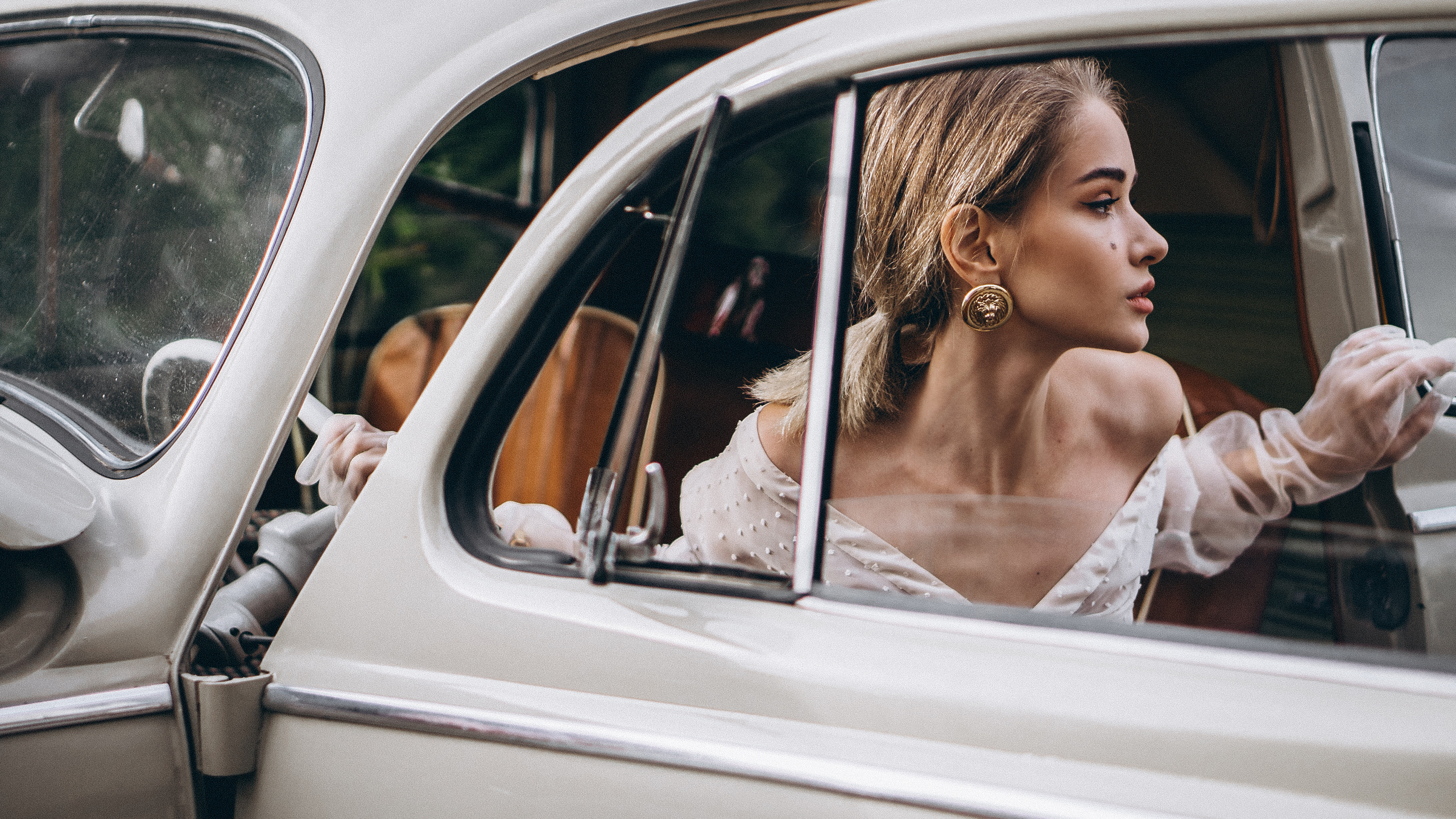 Li. Elopement Wedding Photographer